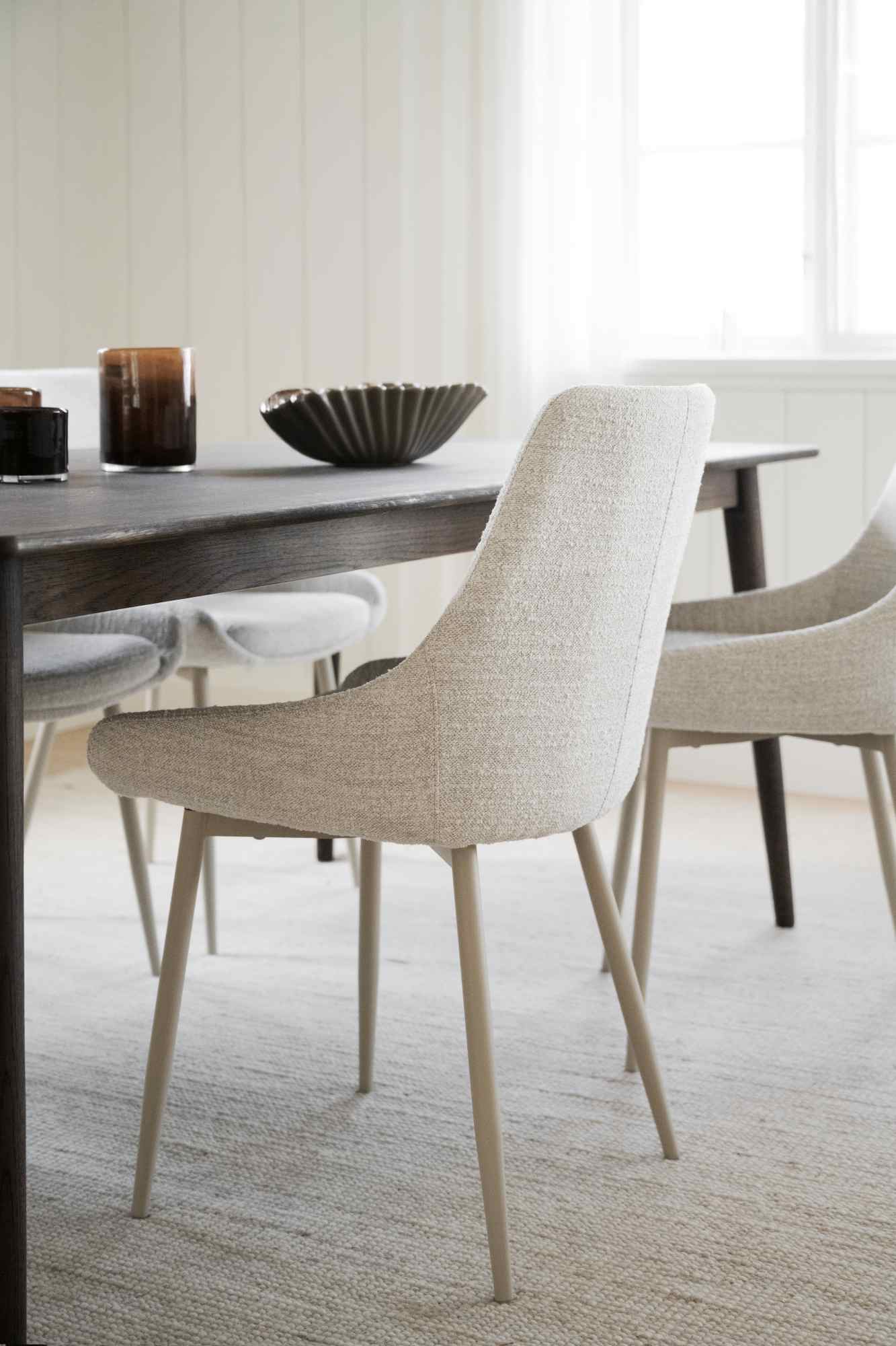 Stuhl Sierra Stoff 2er Set, Hellbeige passt perfekt in stilvolle Wohnräume.