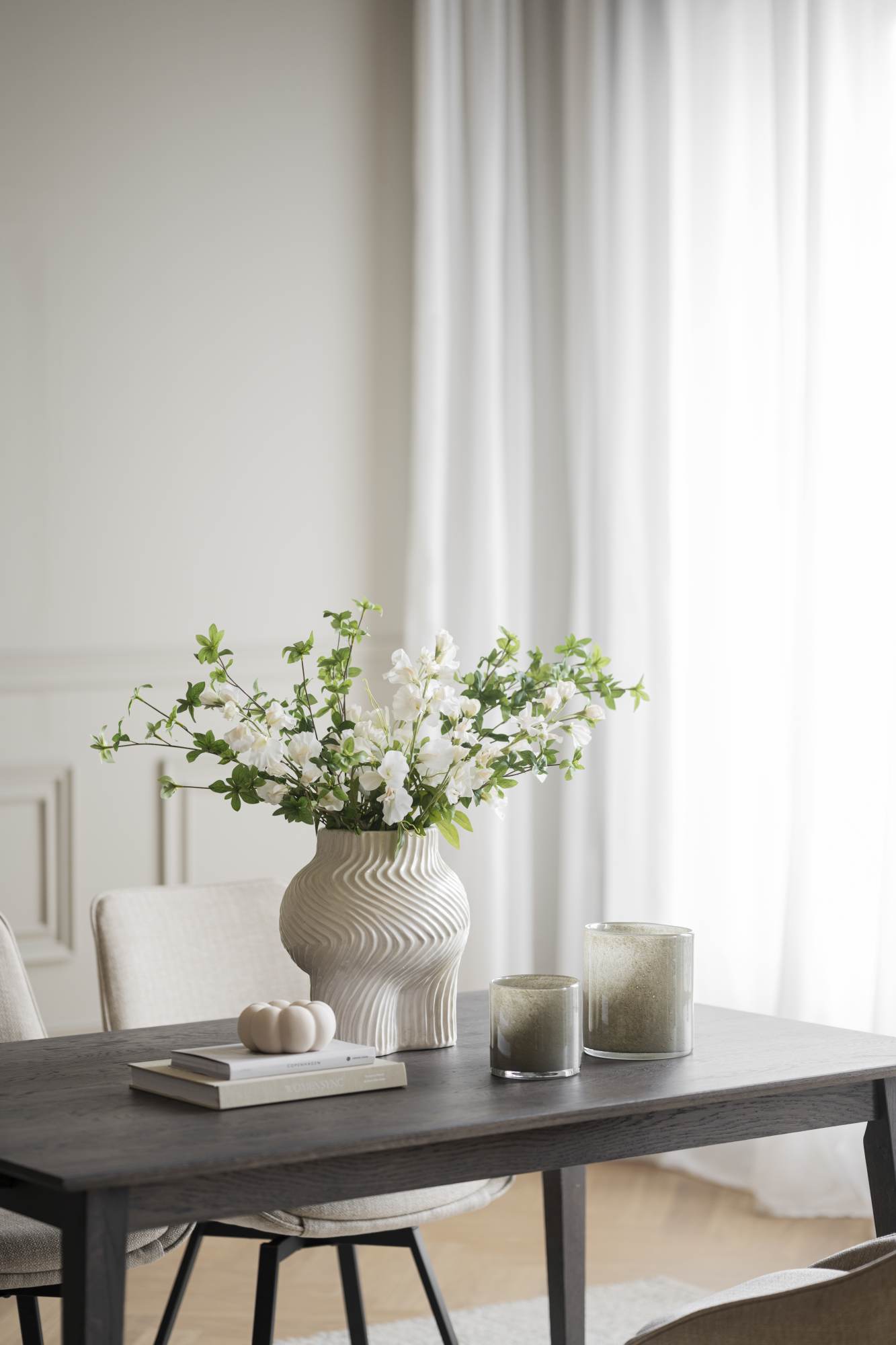 Machen Sie Ihr Zuhause komplett mit Esstisch Filippa Rechteckig 140x90cm, Eiche Braun.