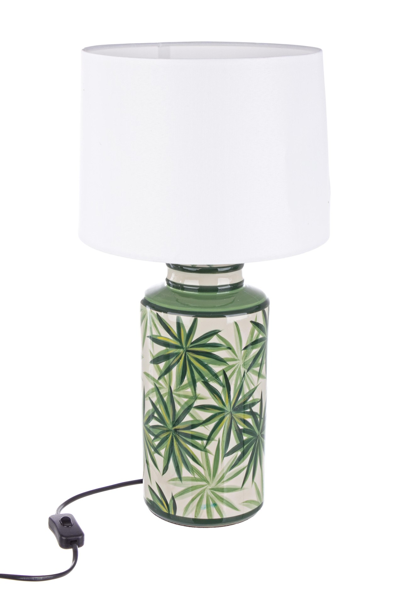 Die Tischleuchte Tropic überzeugt mit ihrem klassischen Design. Gefertigt wurde sie aus Porzellan, welches einen grünen Farbton besitzt. Die Lampenschirme ist aus Polyester und hat eine weiße Farbe. Die Lampe besitzt eine Höhe von 63 cm.