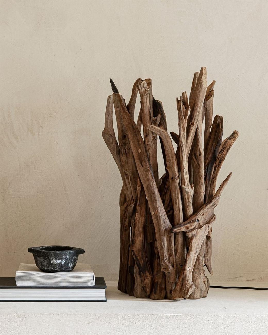 Tischleuchte Spot aus Teakholz