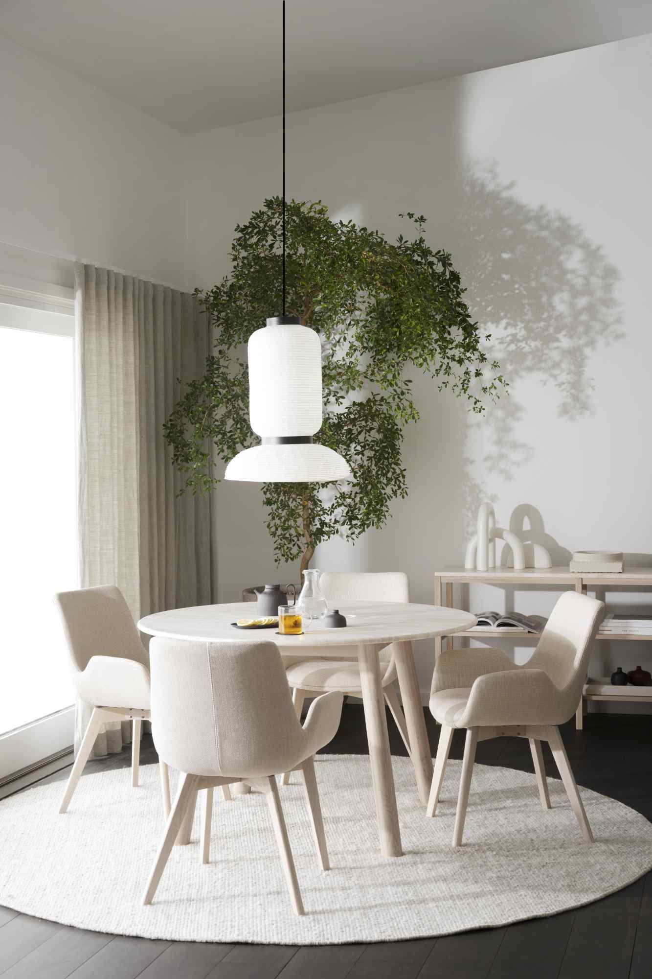 Machen Sie Ihr Zuhause komplett mit Esstisch Taransay Rund 125cm, Travertin Sand, Eiche Hell.