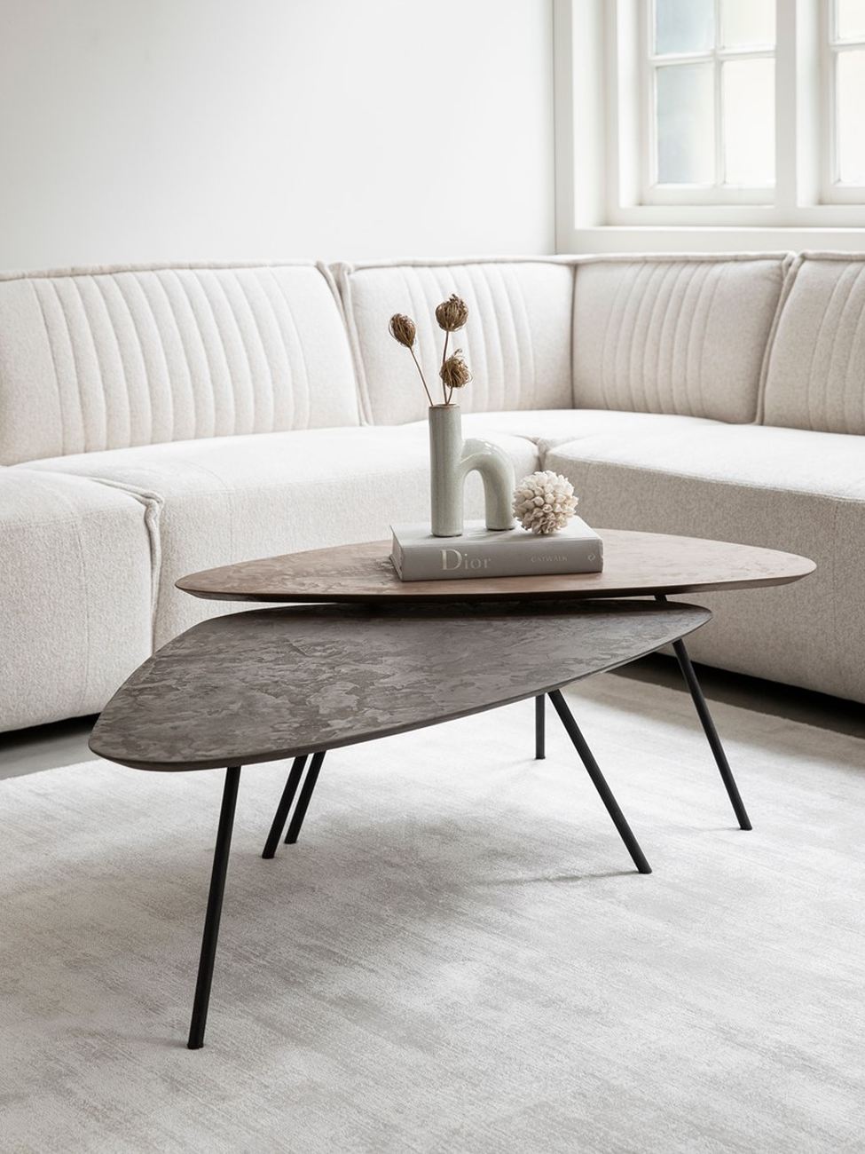 Couchtisch 2er Set | flexibel, pflegeleicht, Mortex & Metall