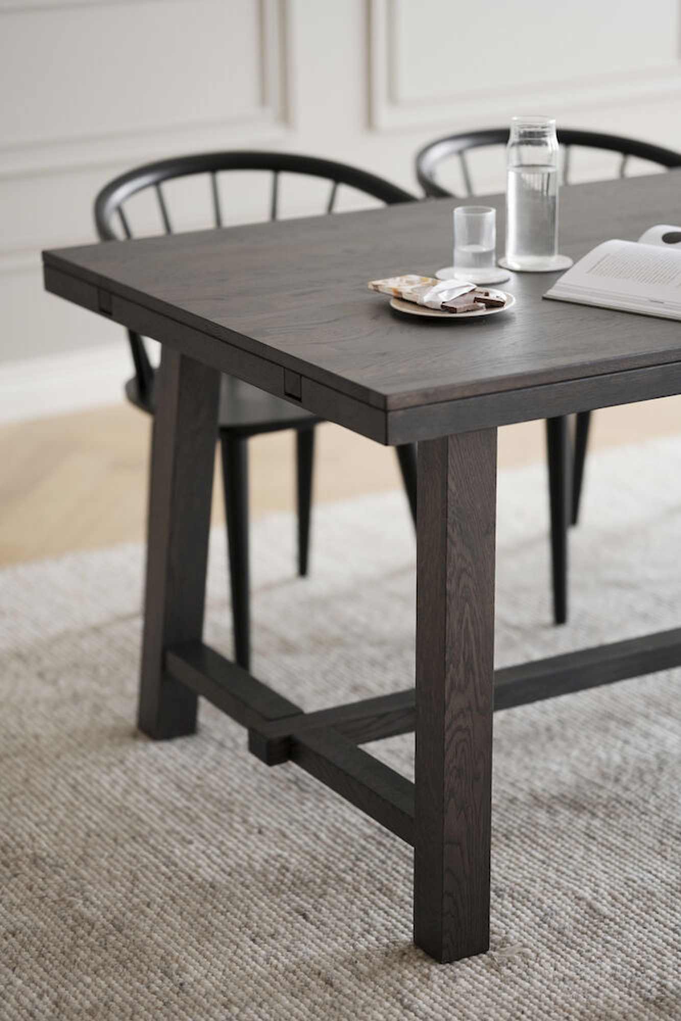 Hochwertiger Esstisch Brooklyn, Classic, 170cm, Braun für jede Einrichtung.