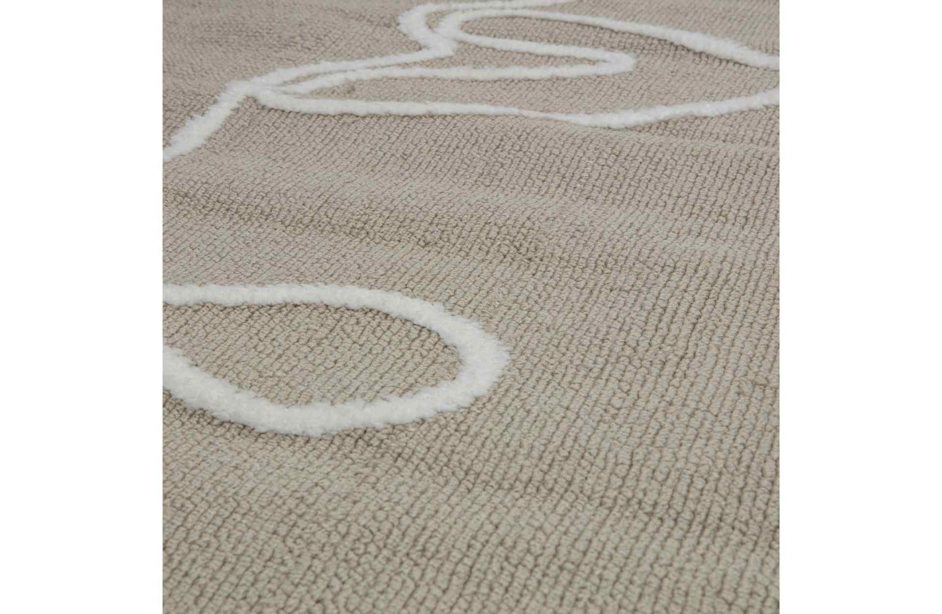 Der Wandteppiche Zeno überzeugt mit seinem modernen Design. Gefertigt wurde er aus Kunststofffasern, welche einen grauen Farbton besitzen. Der Teppich besitzt eine Größe von 160x230 cm.