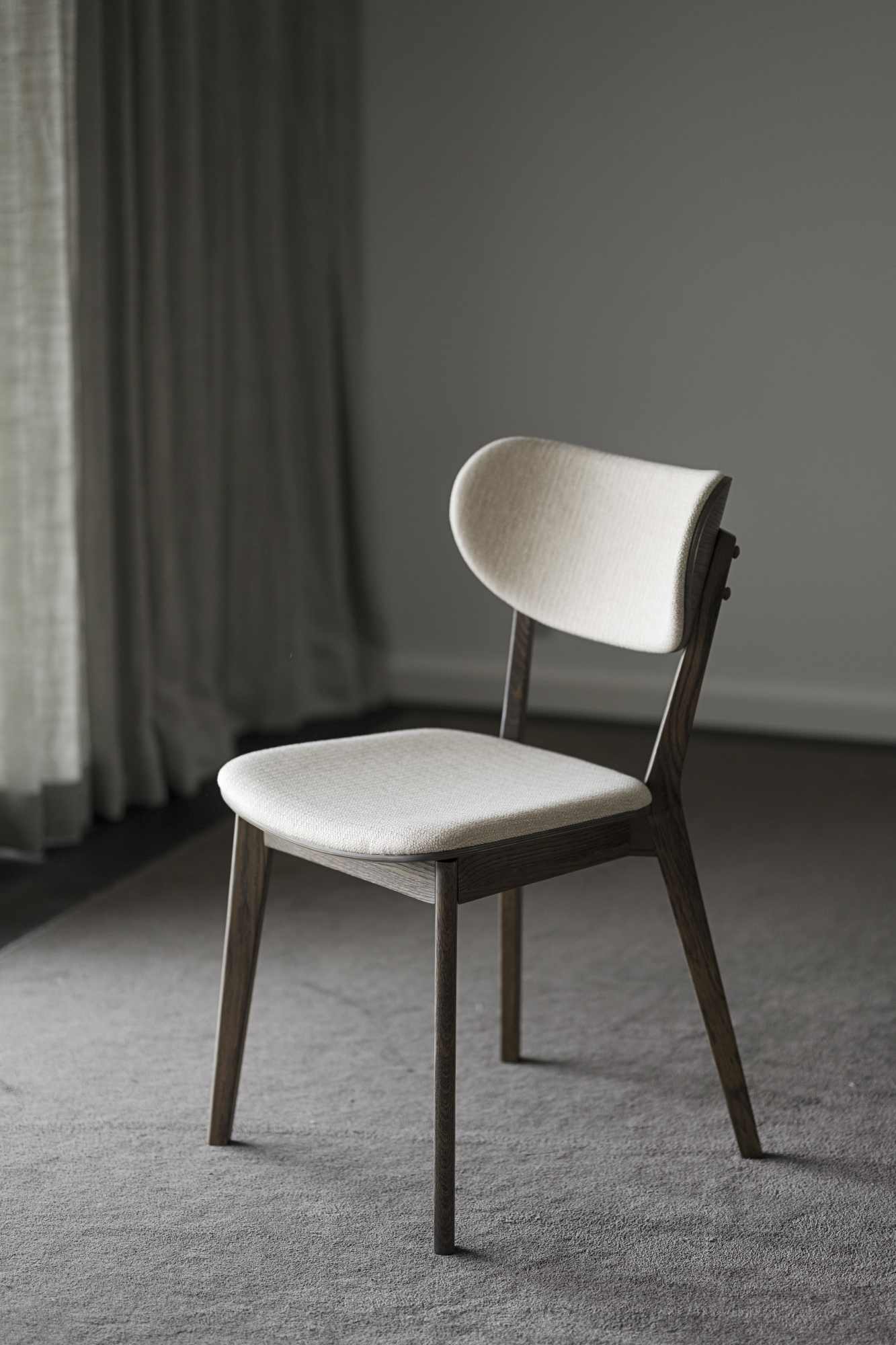 Machen Sie Ihr Zuhause komplett mit Stuhl Kato 2er Set, Braun / Beige.