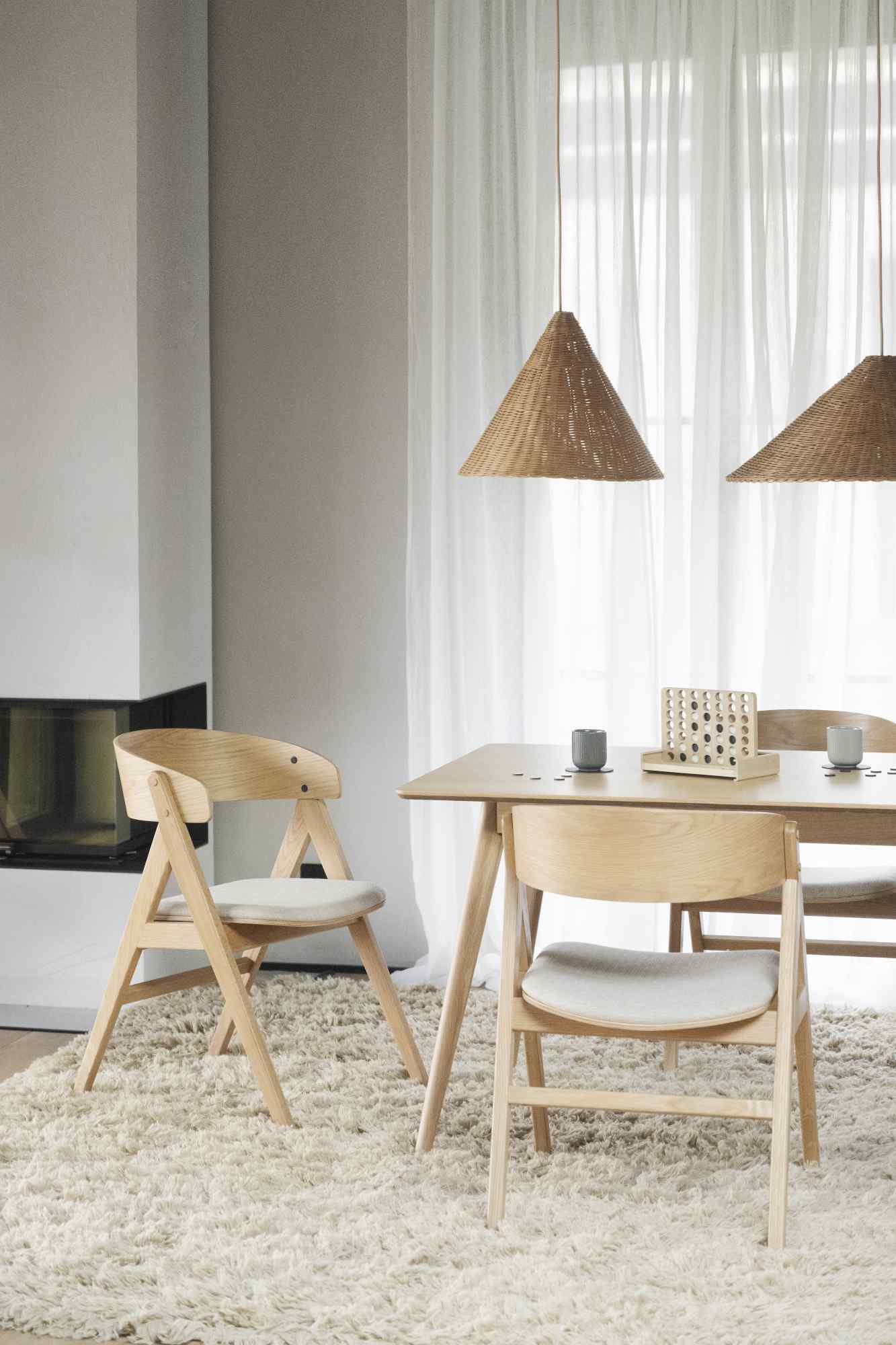 Esstisch Yumi Rechteckig 190x90cm, MDF Eiche Natur – überzeugt mit zeitlosem Stil.