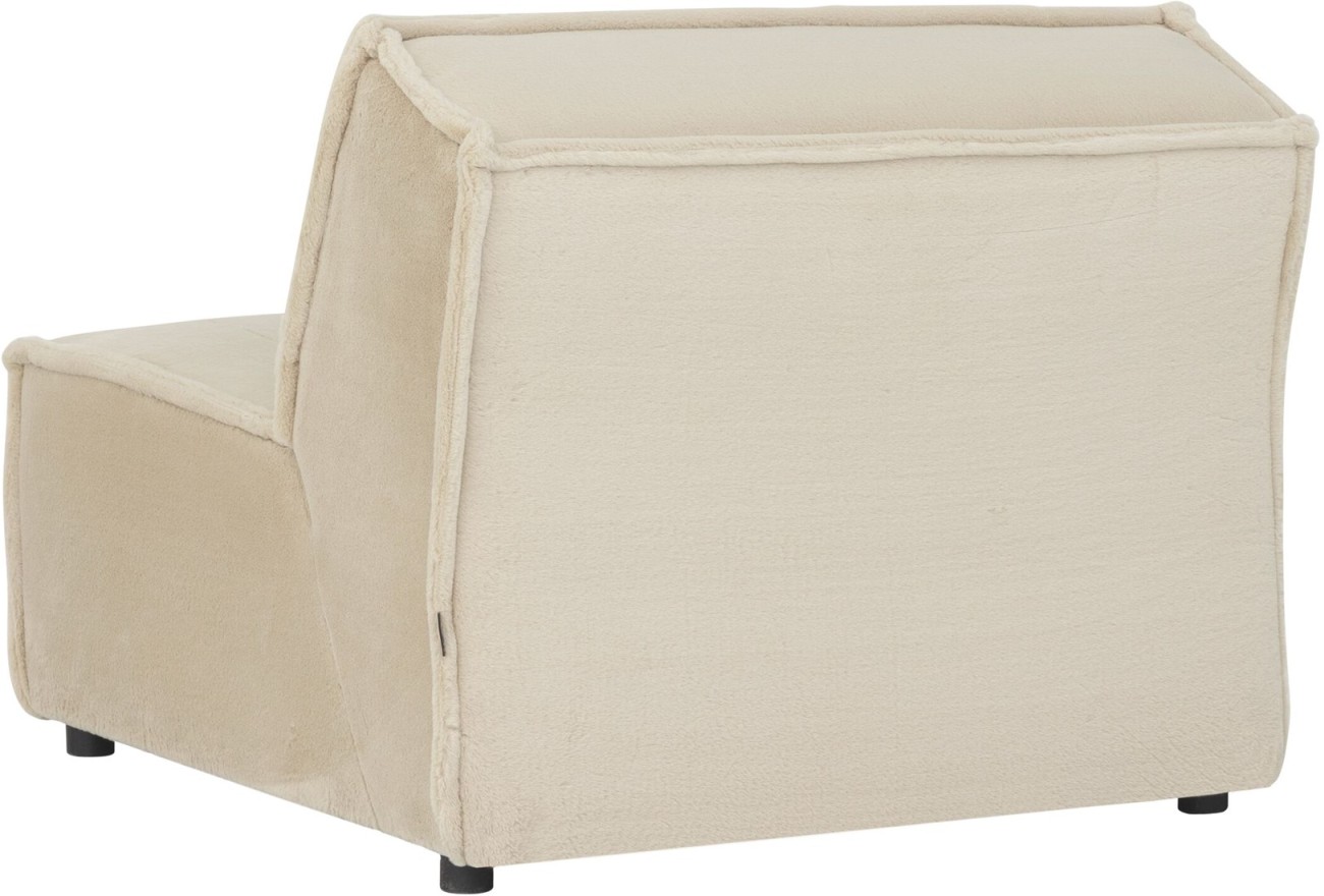 Der Sessel Amore überzeugt mit seinem modernen Design. Gefertigt wurde er aus Stoff, welcher einen Sand Farbton besitzt. Der Sessel besitzt eine Sitzbreite von 88 cm.