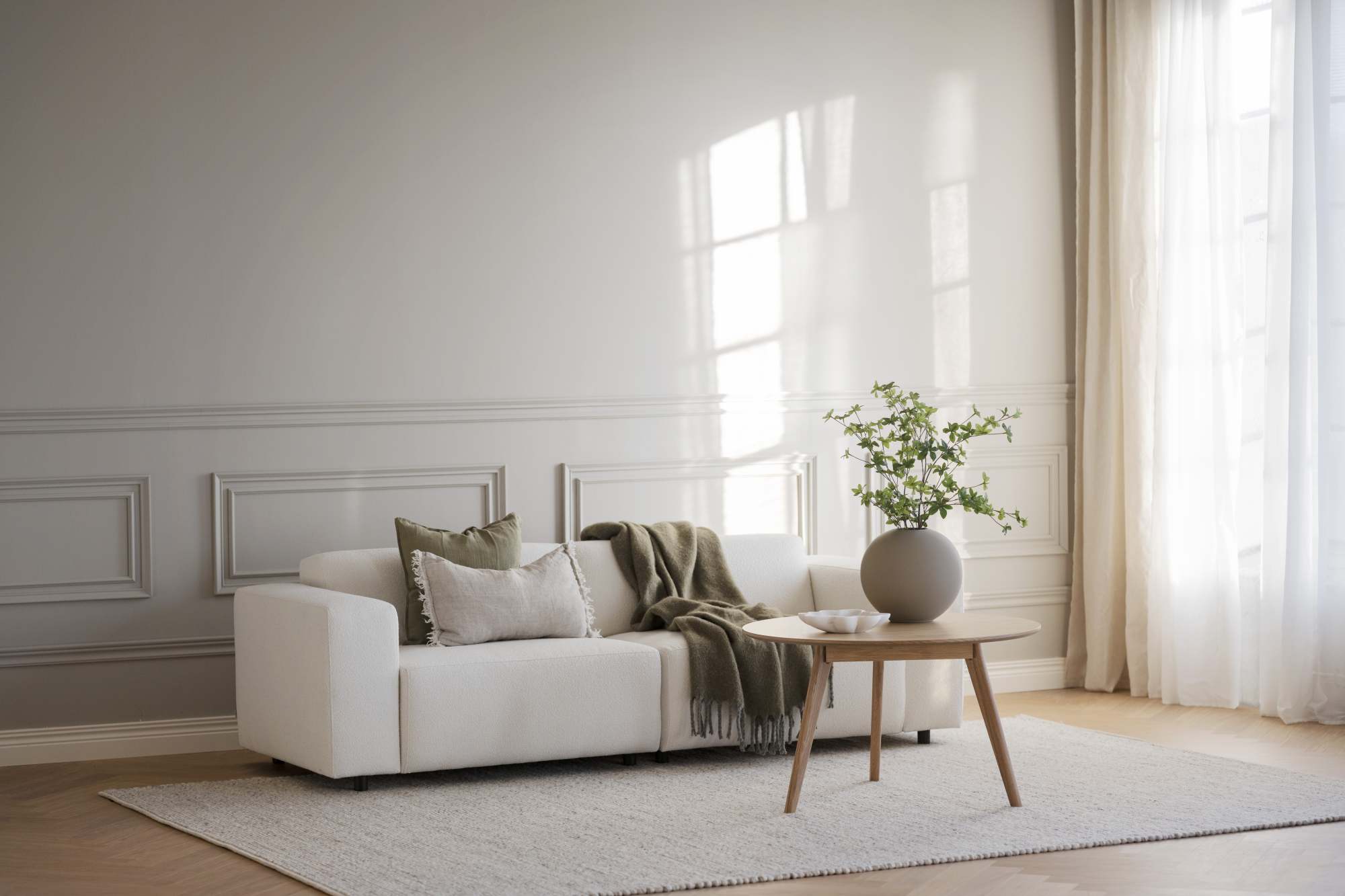 Couchtisch Yumi Rund 90cm, Esche Natur – stilvoller Blickfang für Ihr Zuhause.