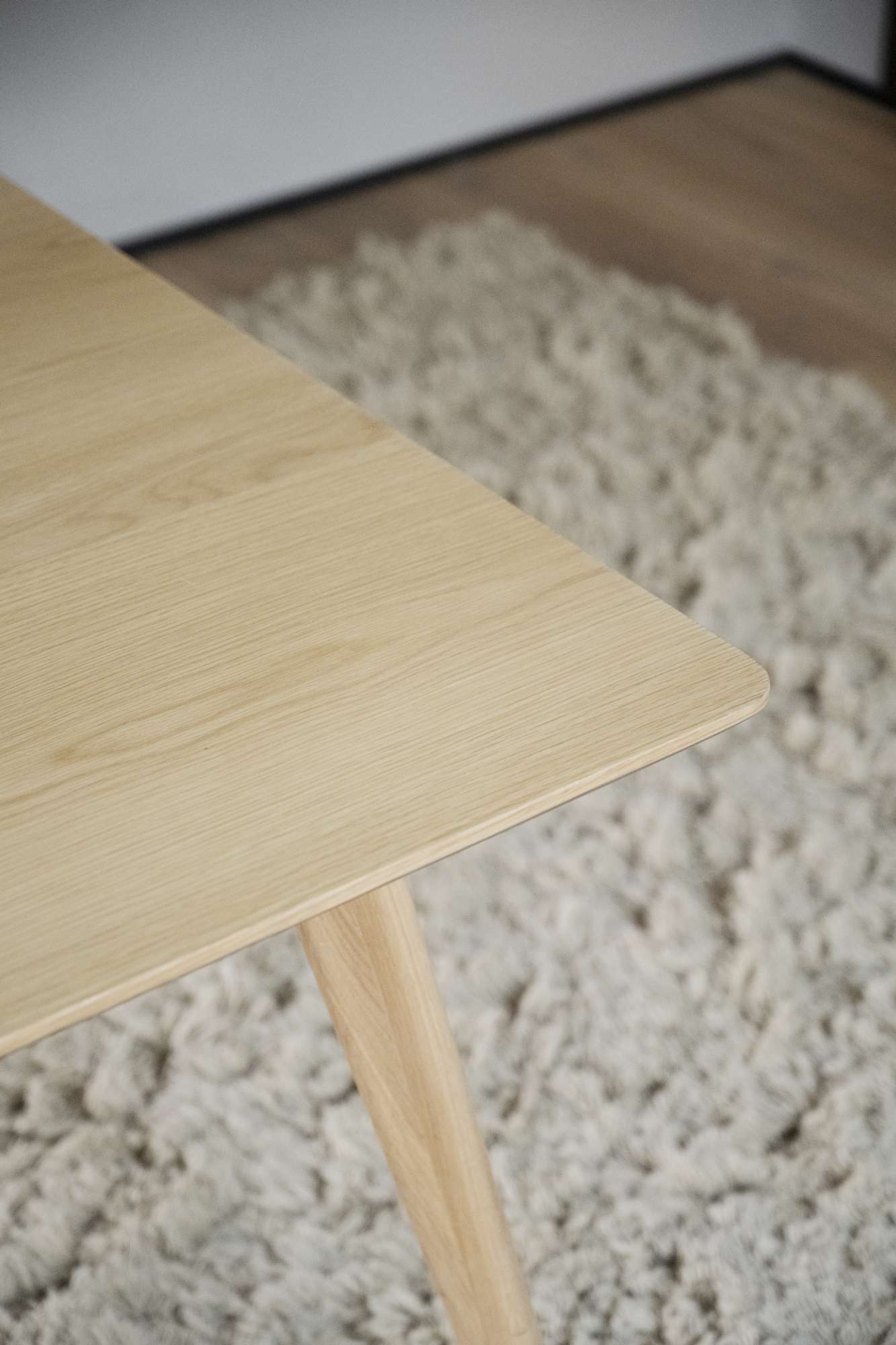 Esstisch Yumi Rechteckig 190x90cm, MDF Eiche Natur – überzeugt mit zeitlosem Stil.