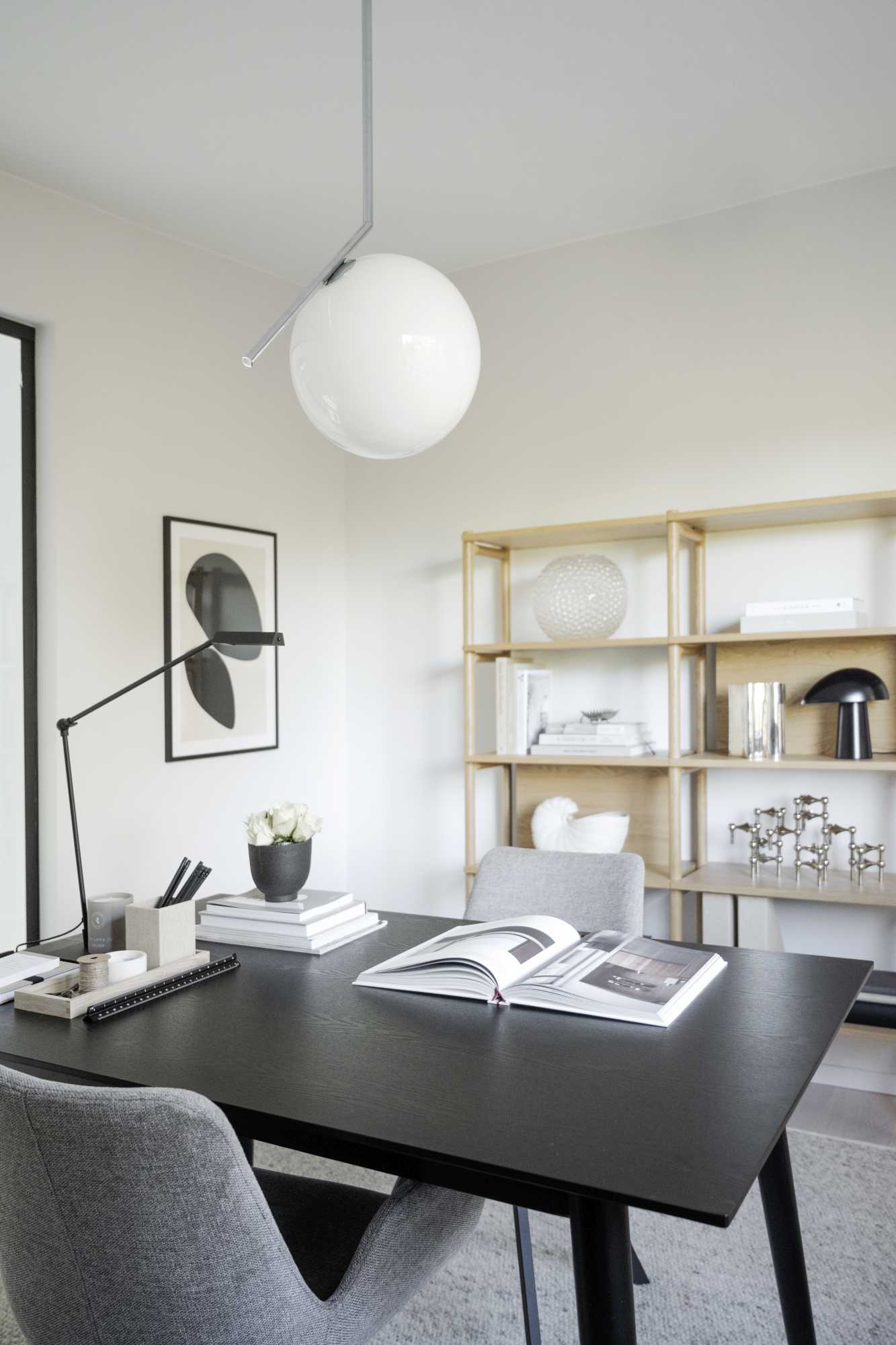 Esstisch Lotta 180x90cm, Esche Schwarz passt perfekt in stilvolle Wohnräume.