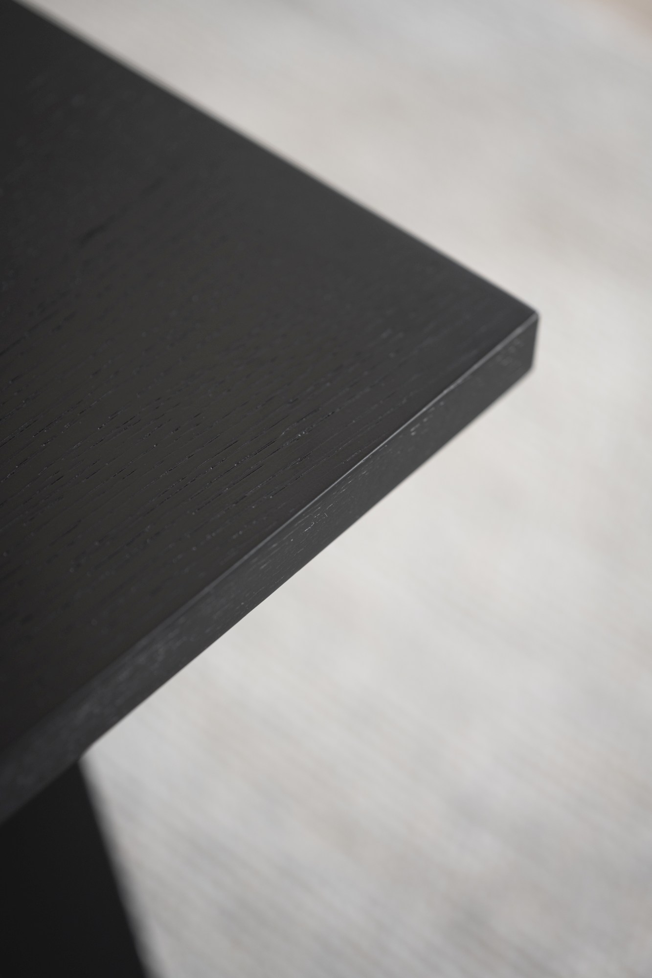 Edles Möbelstück: Esstisch Winnipeg 200x100cm, Eiche Schwarz für stilvolle Einrichtung.