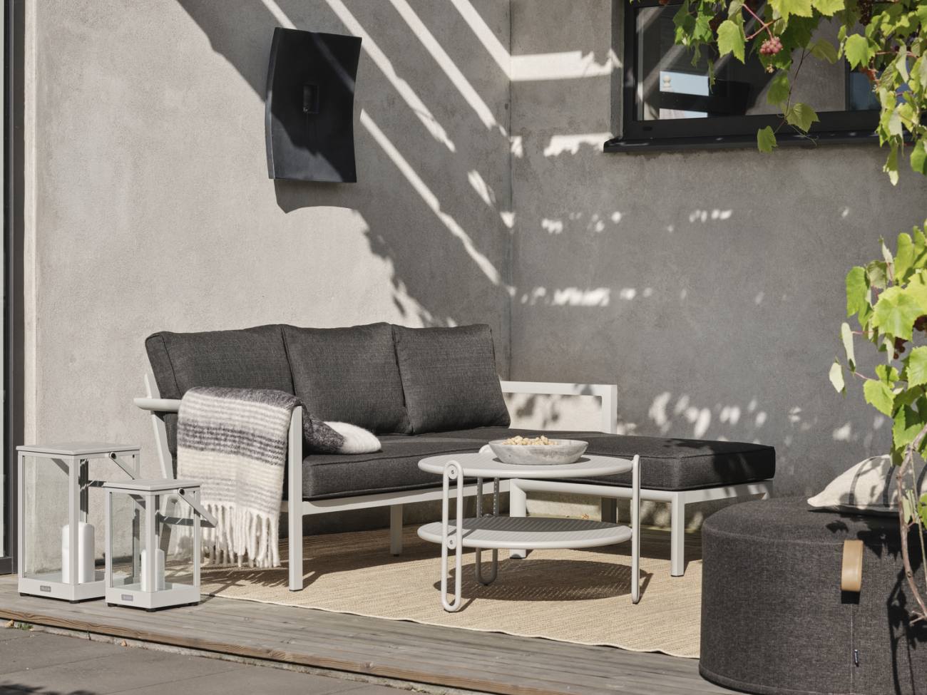 Gartencouchtisch Blixt Ø 65 cm, Hellgrau