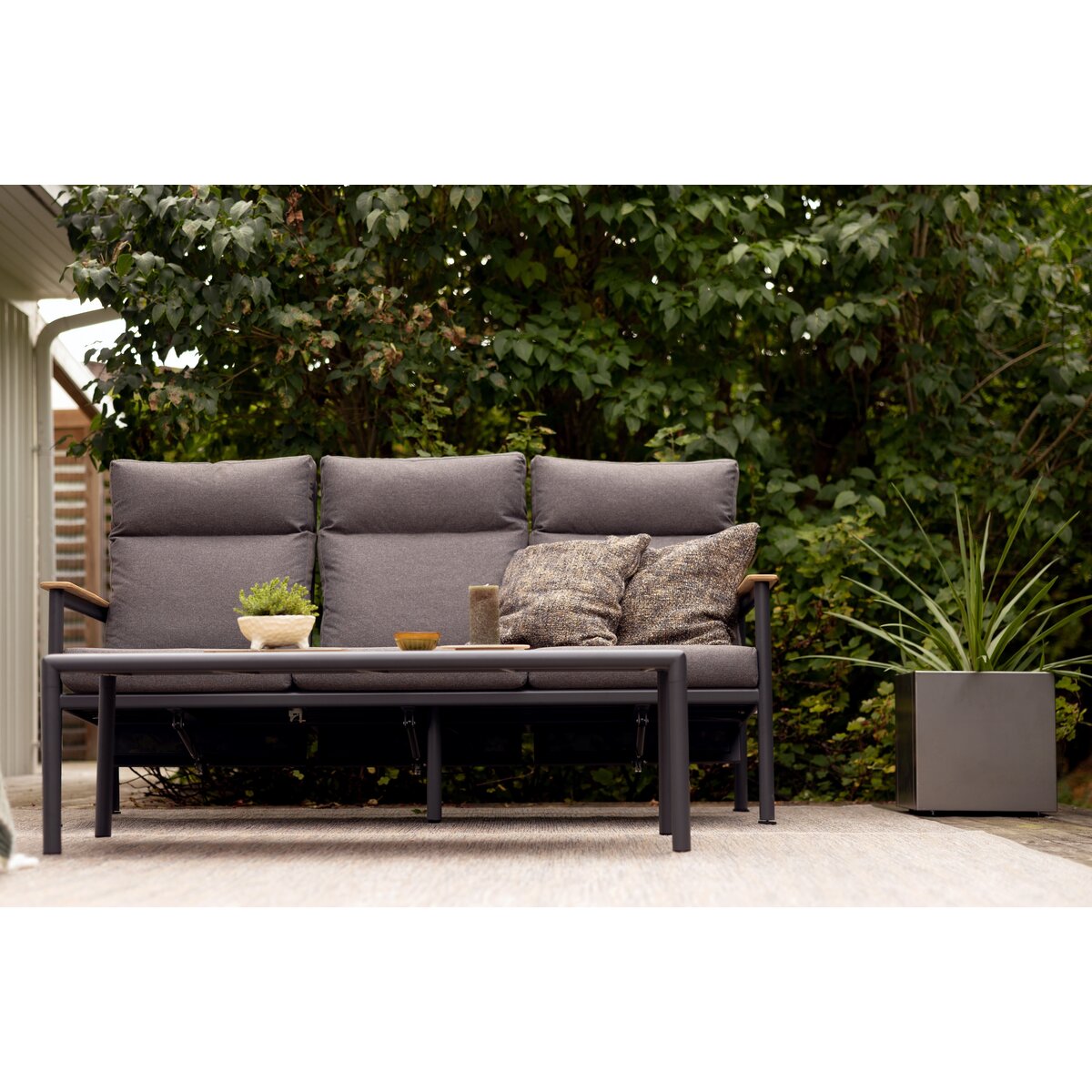 Gartencouchtisch Gordon - Teakholz, Aluminium, 140x65 cm, Anthrazit