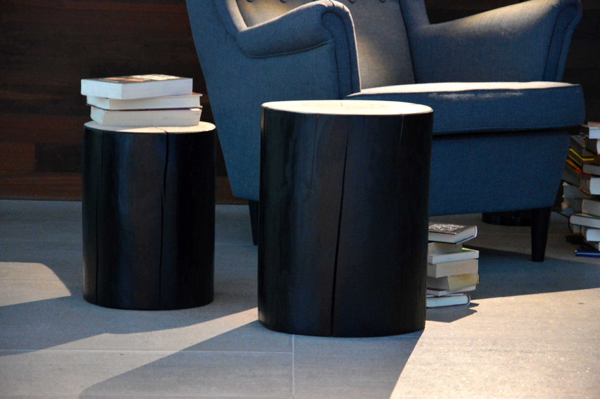 Jan Kurtz Beistelltisch Block rund Kernesche massiv schwarz