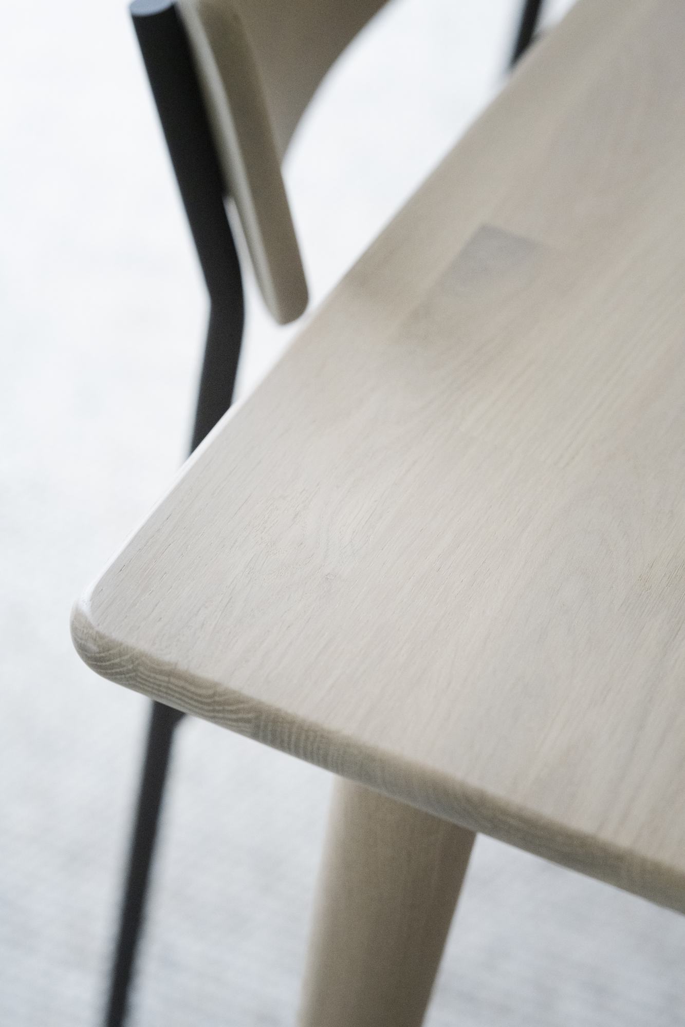 Esstisch Tyler 180x90cm, Eiche Weiß pigmentiert – stilvoller Blickfang für Ihr Zuhause.