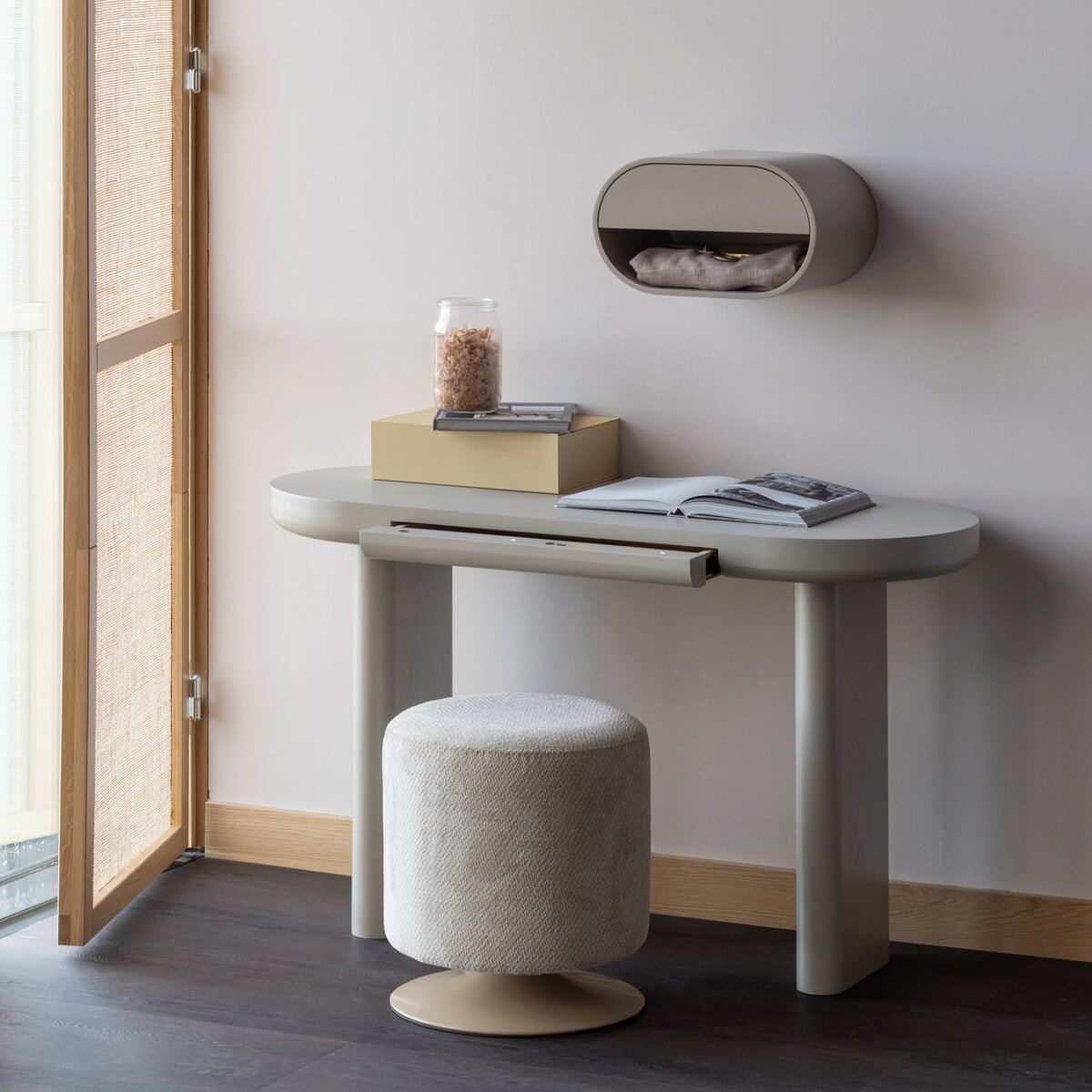 Polsterhocker Islen - Bouclé-Stoff Beige, mit Drehfuß