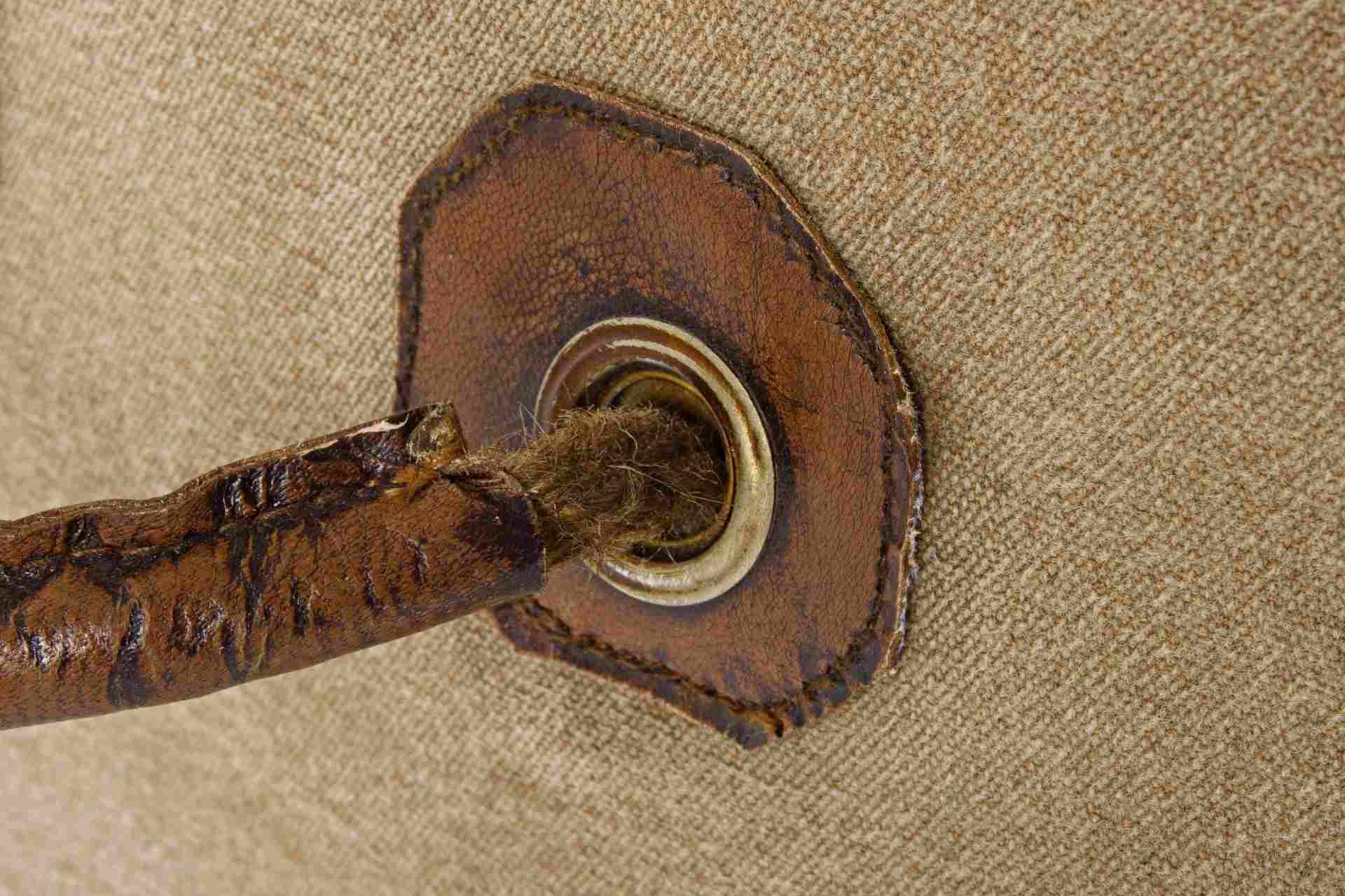 Pouf Asanparke aus Leder, Braun