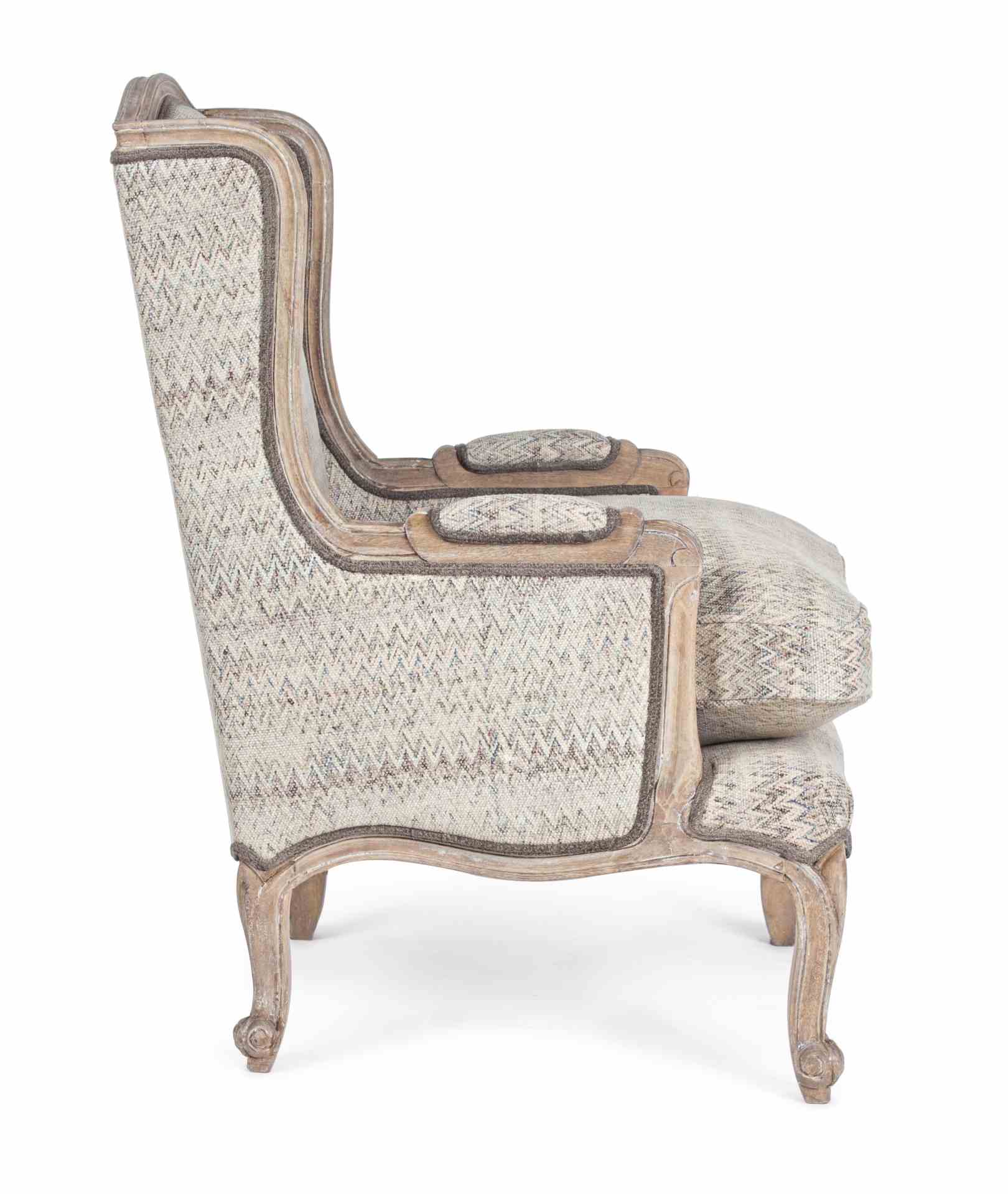 Der Sessel Elodie überzeugt mit seinem klassischen Design. Gefertigt wurde er aus Stoff, welcher einen beigen Farbton besitzt. Das Gestell ist aus Mangoholz und hat eine natürliche Farbe. Der Sessel besitzt eine Sitzhöhe von 50 cm. Die Breite beträgt 70 c