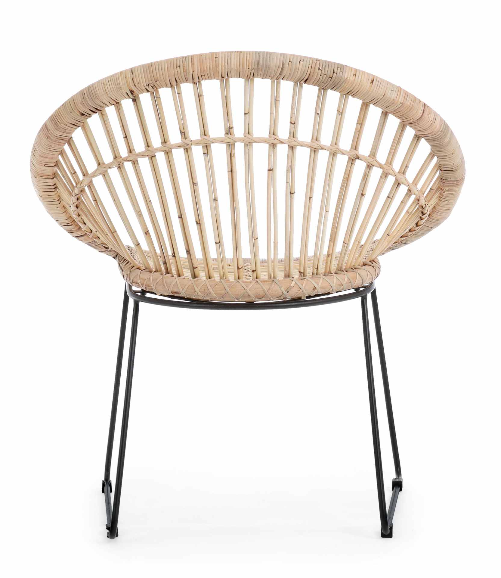 Der Sessel Cayes überzeugt mit seinem klassischen Design. Gefertigt wurde er aus Rattan, welches einen natürlichen Farbton besitzt. Das Gestell ist aus Metall und hat eine schwarze Farbe. Der Sessel besitzt eine Sitzhöhe von 45 cm. Die Breite beträgt 75 c