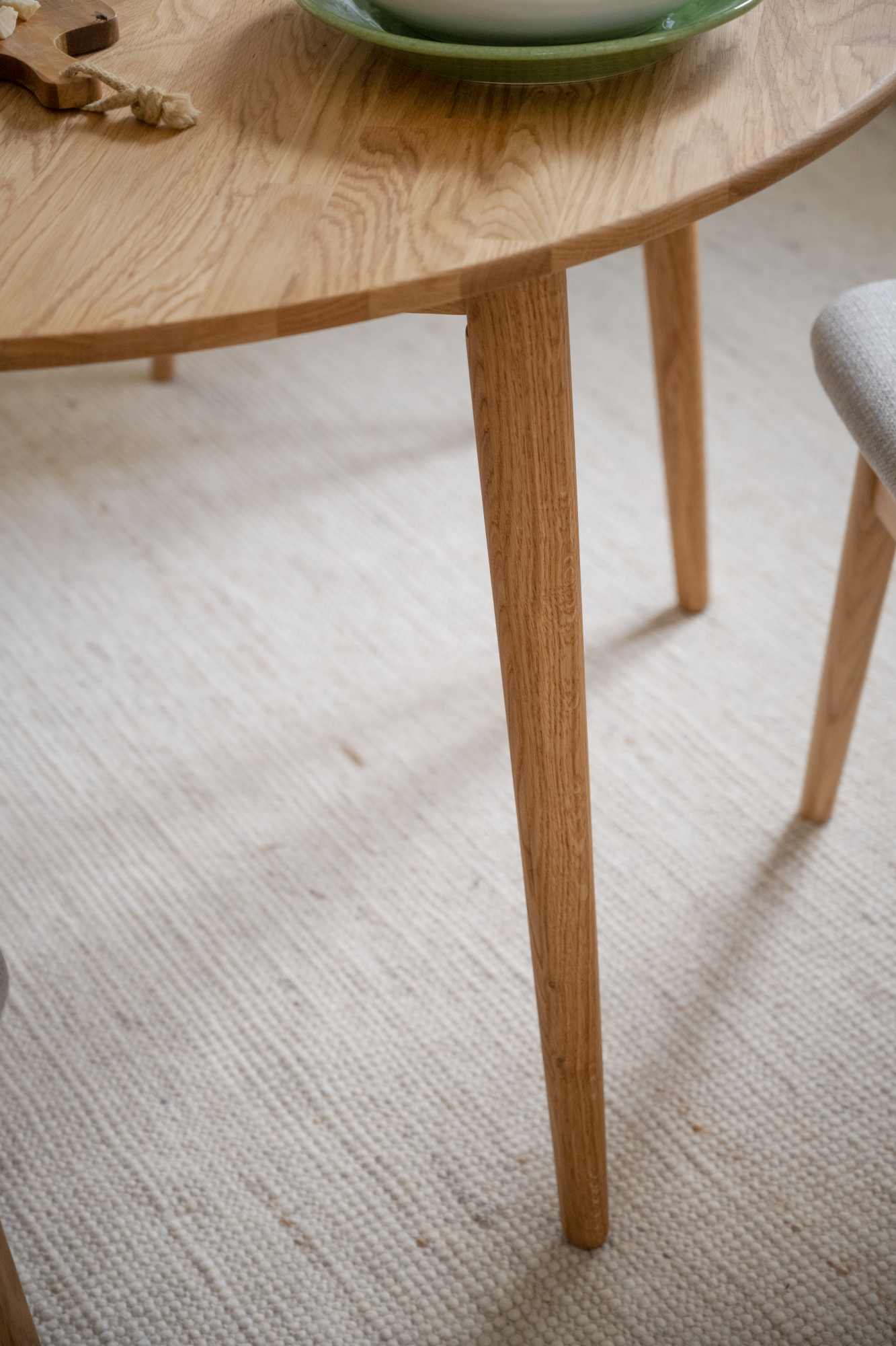 Hochwertiger Ausziehtisch Tyler Rund 120/165cm, Eiche Natur für jede Einrichtung.