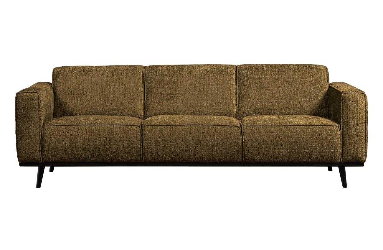 Das Sofa Statement überzeugt mit seinem modernen Stil. Gefertigt wurde es aus Struktursamt, welches einen braunen Farbton besitzt. Das Gestell ist aus Birkenholz und hat eine schwarze Farbe. Das Sofa besitzt eine Breite von 230 cm.