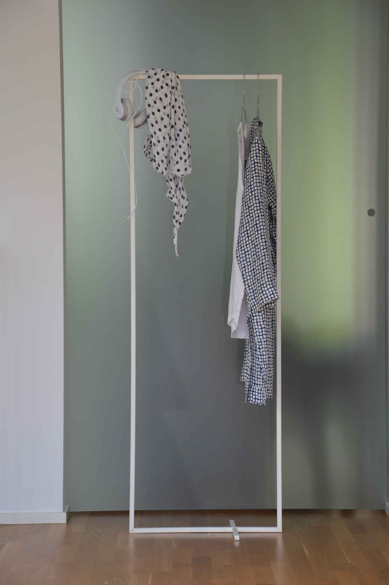 Garderobe Jonathan Weiss JanKurtz