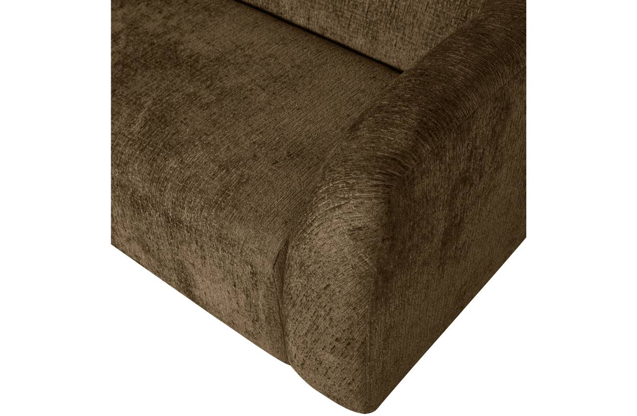 Das Sofa Sloping überzeugt mit seinem modernen Stil. Gefertigt wurde es aus Struktursamt, welches einen braunen Farbton besitzt. Das Gestell ist aus Kunststoff und hat eine schwarze Farbe. Das Sofa besitzt eine Breite von 240 cm.