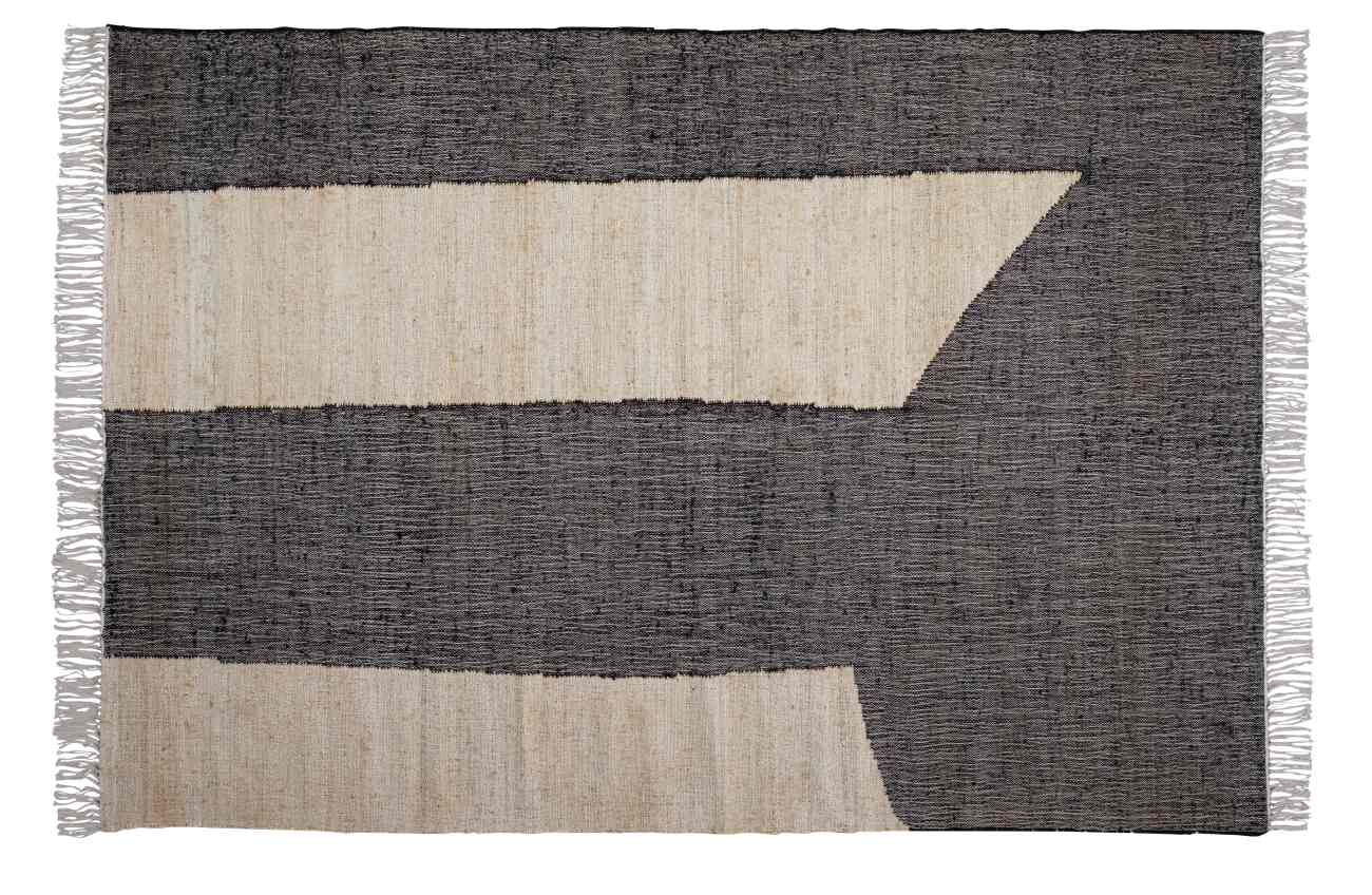 Der Teppich Lias überzeugt mit seinem modernem Design. Gefertigt wurde er aus einem Kombinationsgewebe aus Jute und Baumwolle. Der Teppich hat einen dunkelgrauen Farbton.