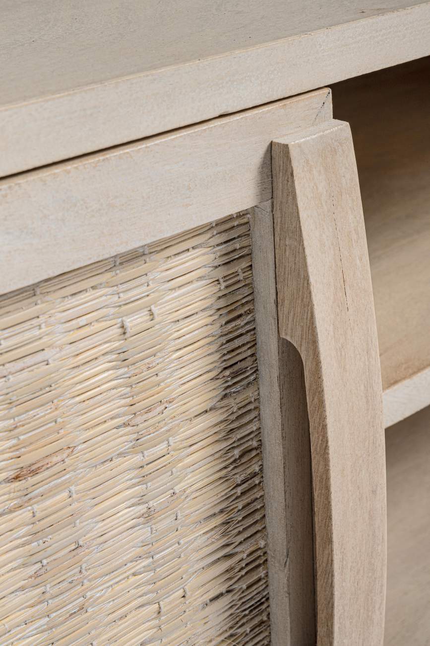 TV-Board Sahana aus Mangoholz, 128 cm