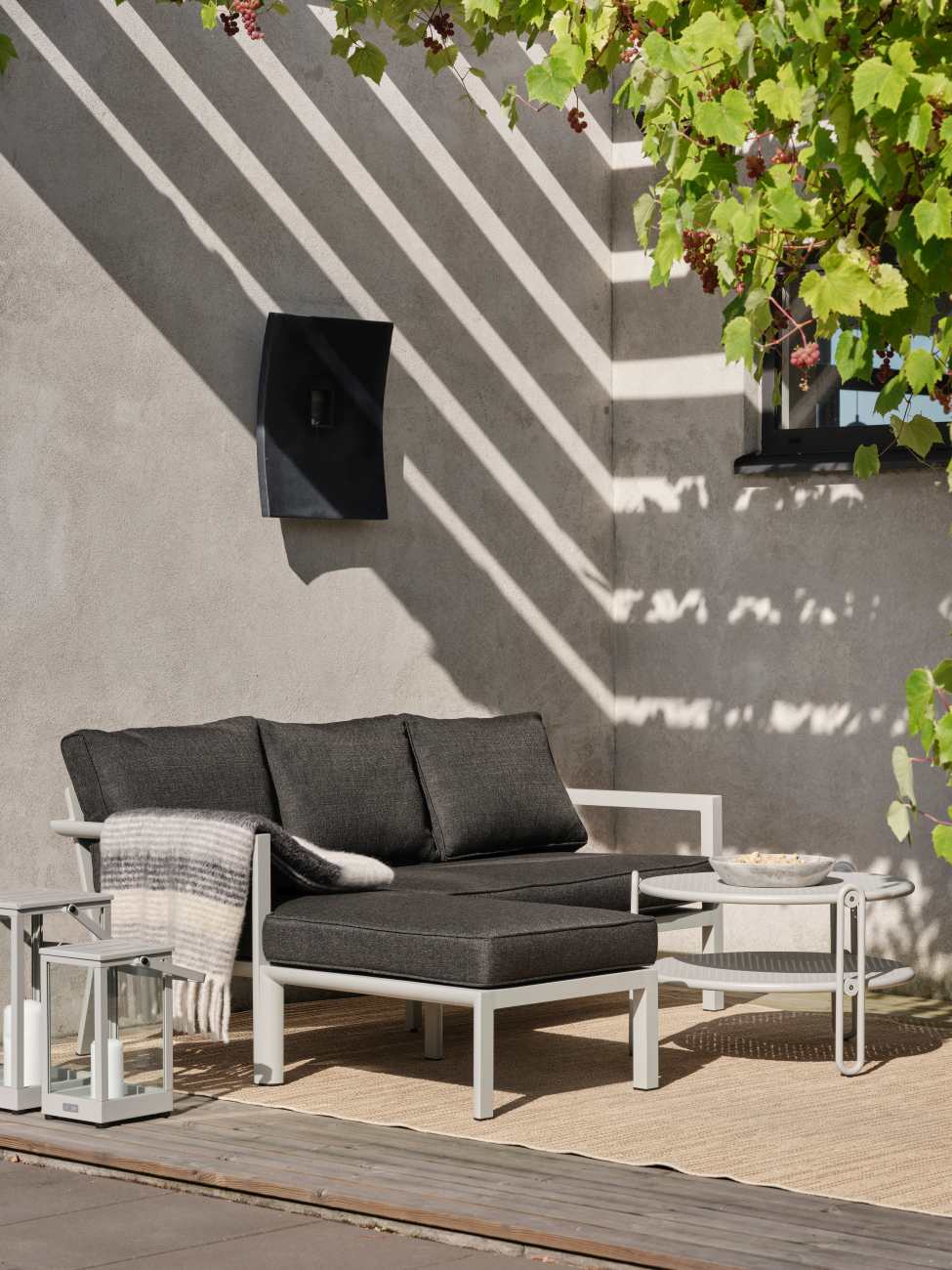 Gartenecksofa Delia mit Kissen, Hellgrau