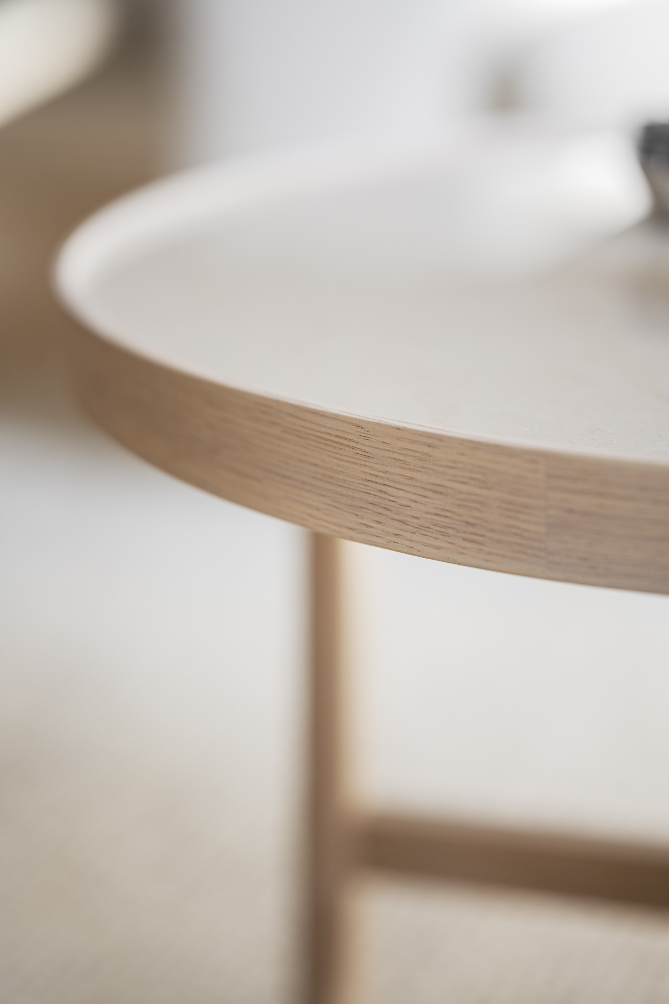 Komfortabel & schön – Couchtisch Marsden Rund 60cm, Weiß.