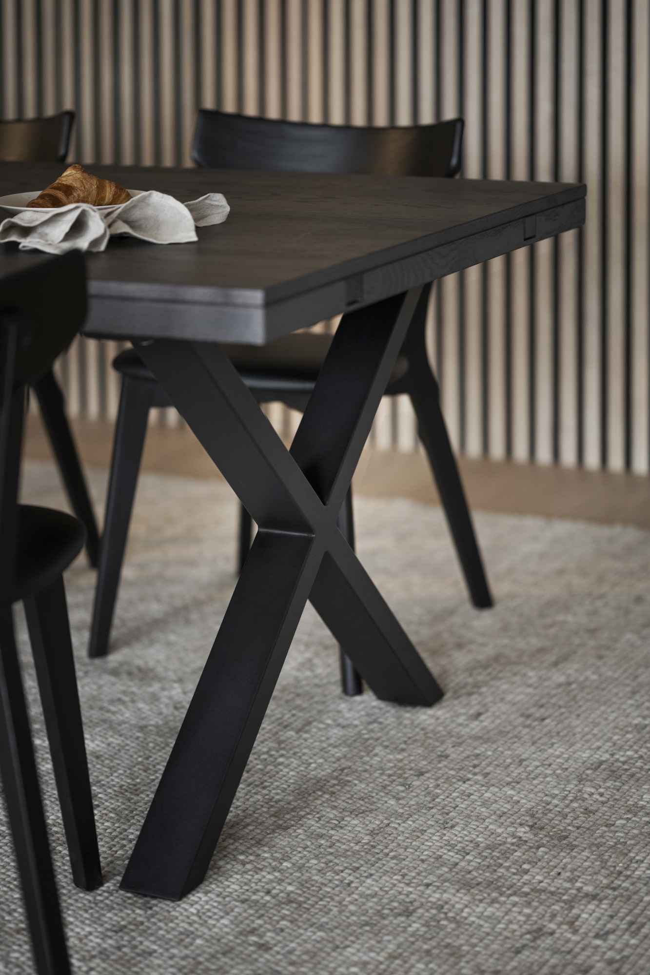 Esstisch Brooklyn, X-Gestell, 220cm, Braun – überzeugt mit zeitlosem Stil.