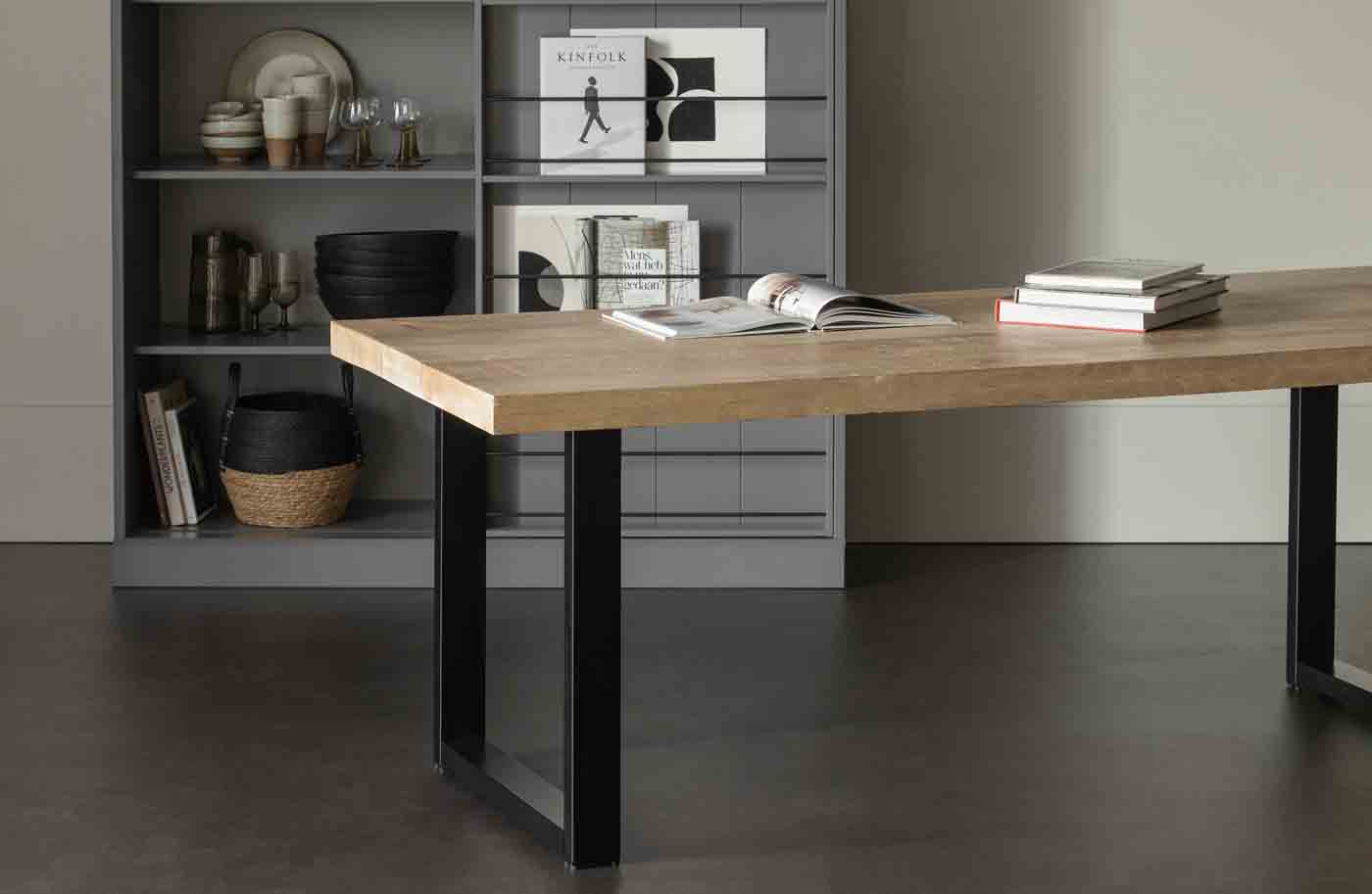 Esstisch Tablo Mangoholz Tischplatte und schöner natürlicher Oberfläche inkl. Metallgestell U-Form in Schwarz