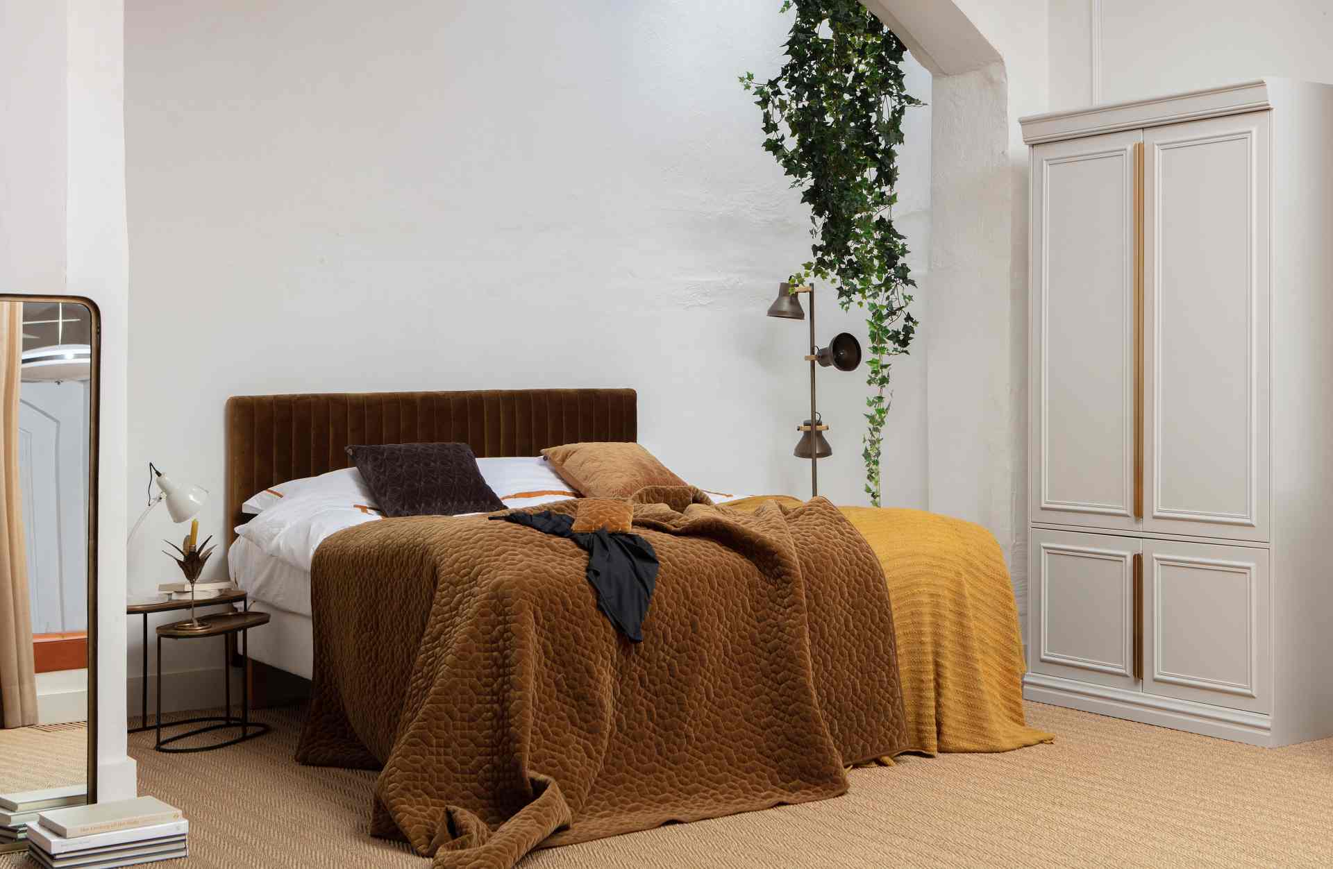 Schrank Organzie aus Kiefernholz, 62 cm