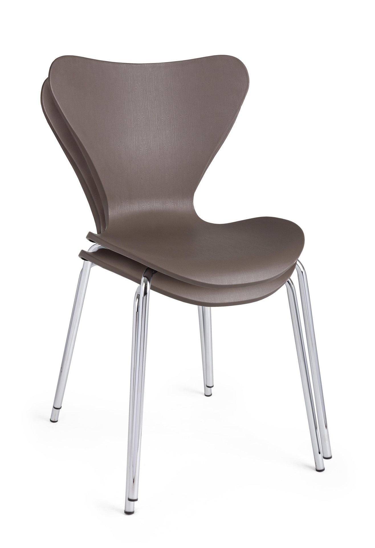 Der Stuhl Tessa überzeugt mit seinem modernem Design. Gefertigt wurde der Stuhl aus Kunststoff, welcher einen braunen Farbton besitzt. Das Gestell ist aus Metall und ist in einer silbernen Farbe. Die Sitzhöhe beträgt 45 cm.