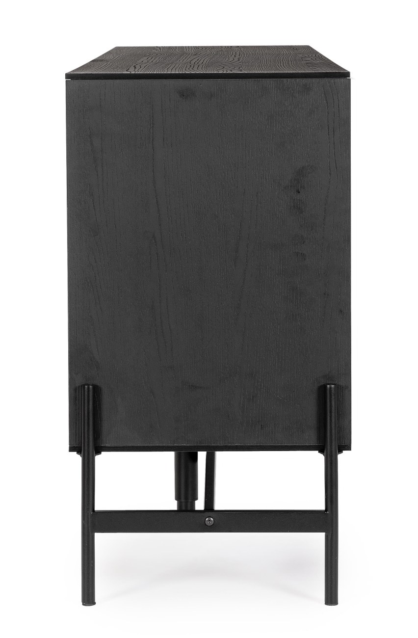 Das Sideboard Allycia überzeugt mit seinem modernen Design. Gefertigt wurde es aus Eschenholz, welches einen natürlichen Farbton besitzt. Das Gestell ist aus Metall und hat eine schwarze Farbe. Das Sideboard besitzt eine Breite von 164 cm.