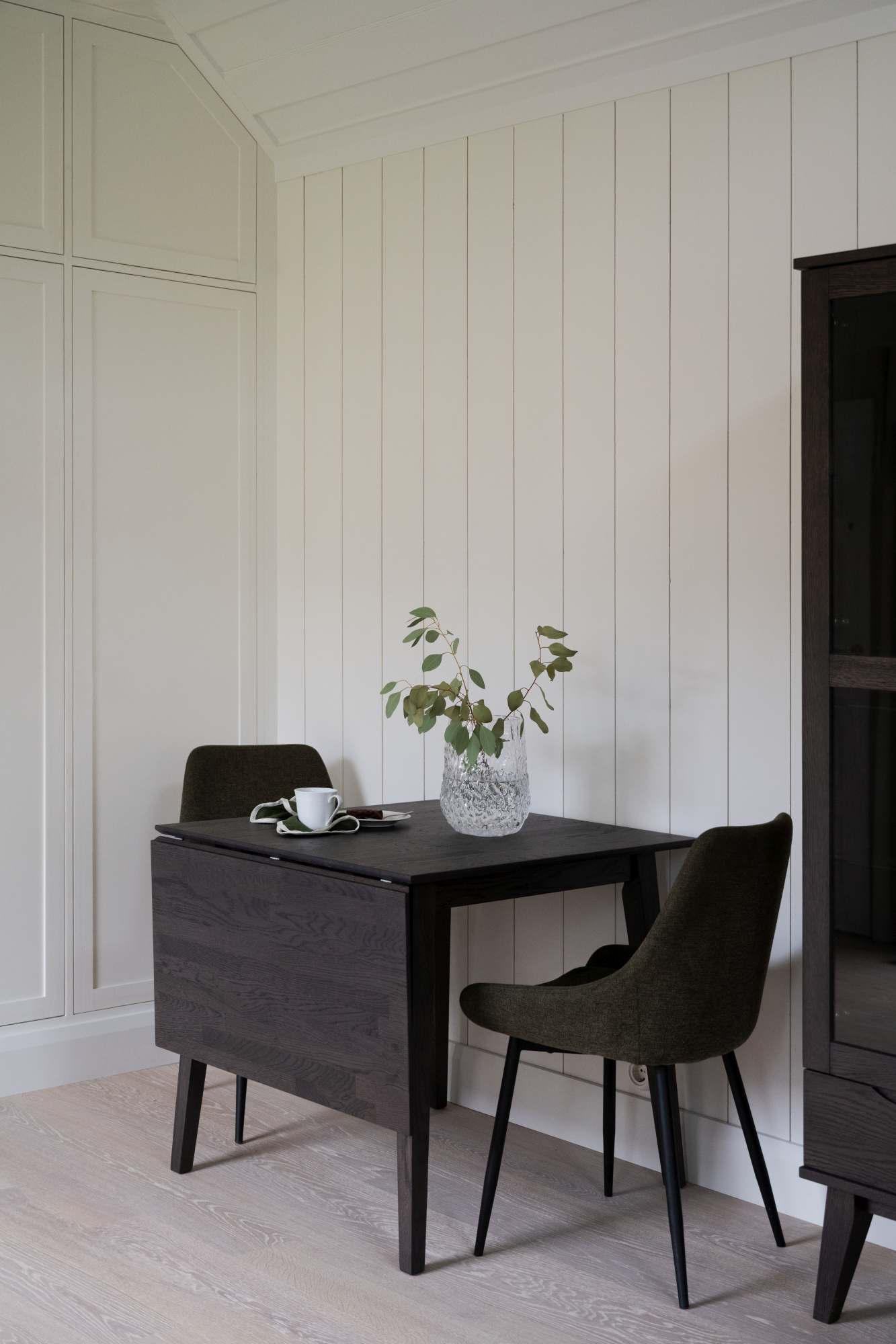 Hochwertiger Klapptisch Filippa, 80/125x80cm, Eiche Braun für jede Einrichtung.