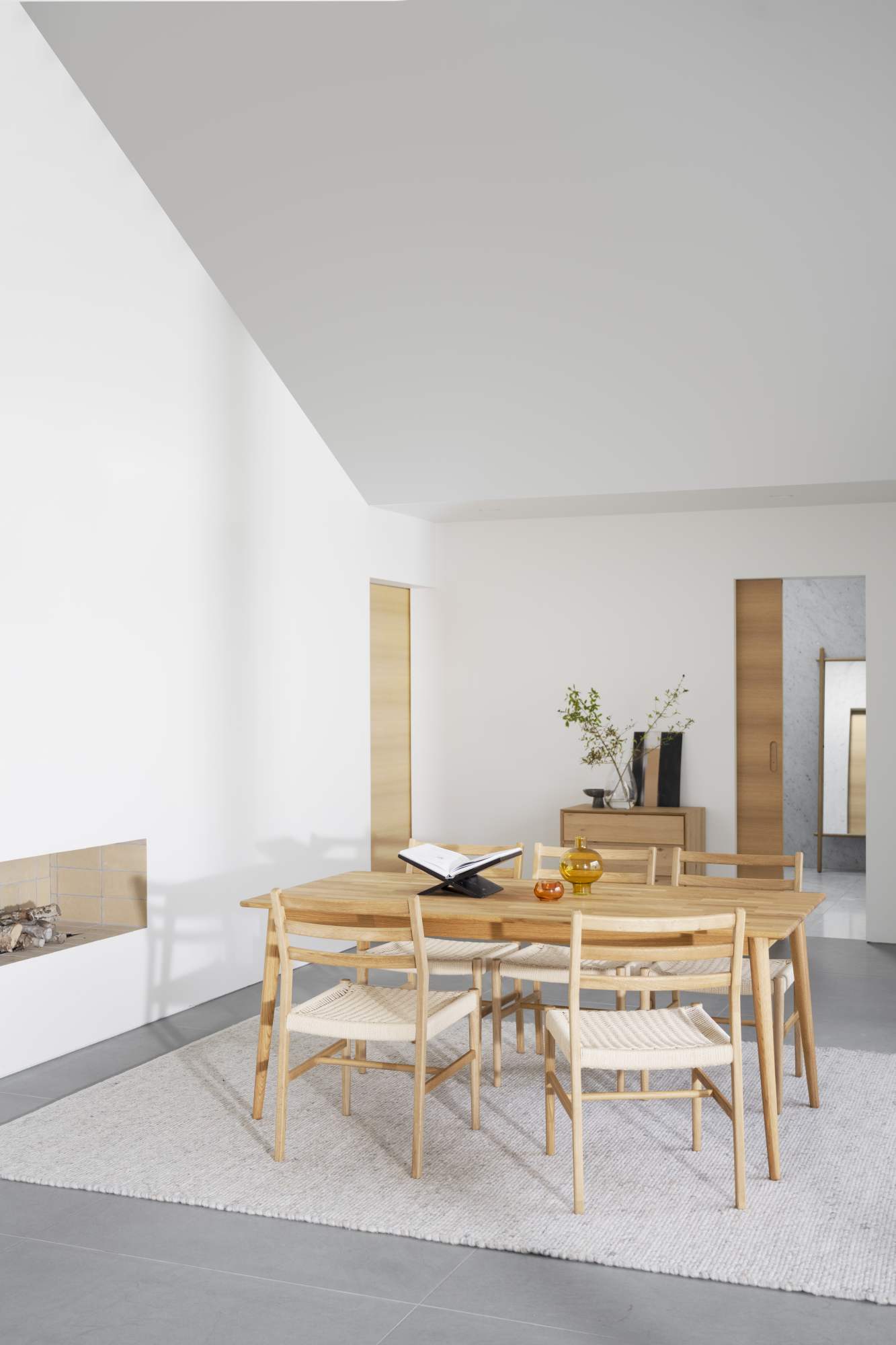 Machen Sie Ihr Zuhause komplett mit Esstisch Tyler 180x90cm, Eiche Natur.