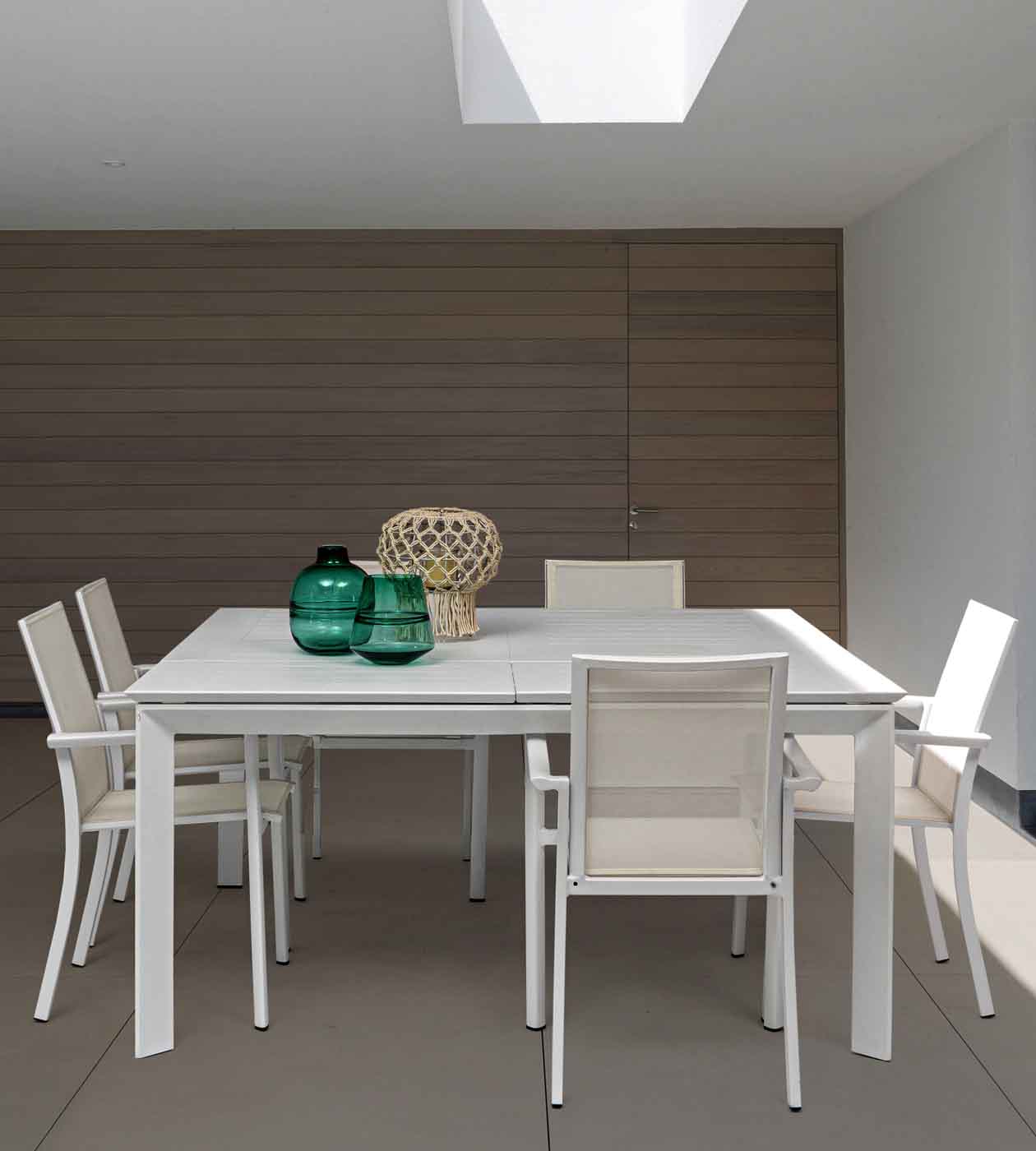 Gartentisch Konnor mit Ausziehfunktion, 160x110/160 cm, Weiß