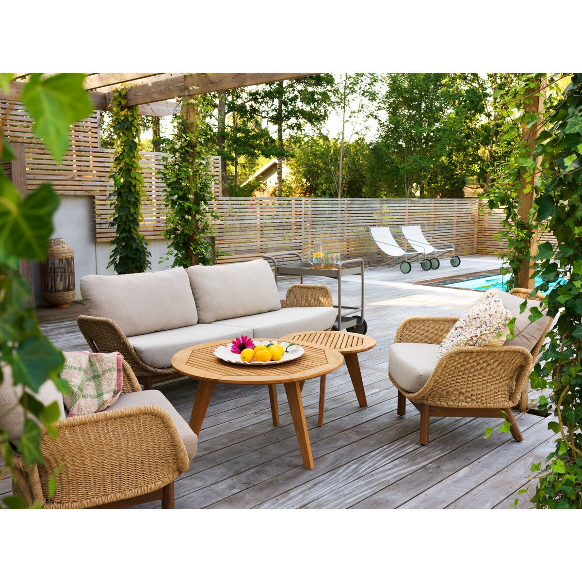Gartensofa Lily 2,5-Sitzer Natur/Beige - Polyrattan & Teakholz, inkl. Kissen