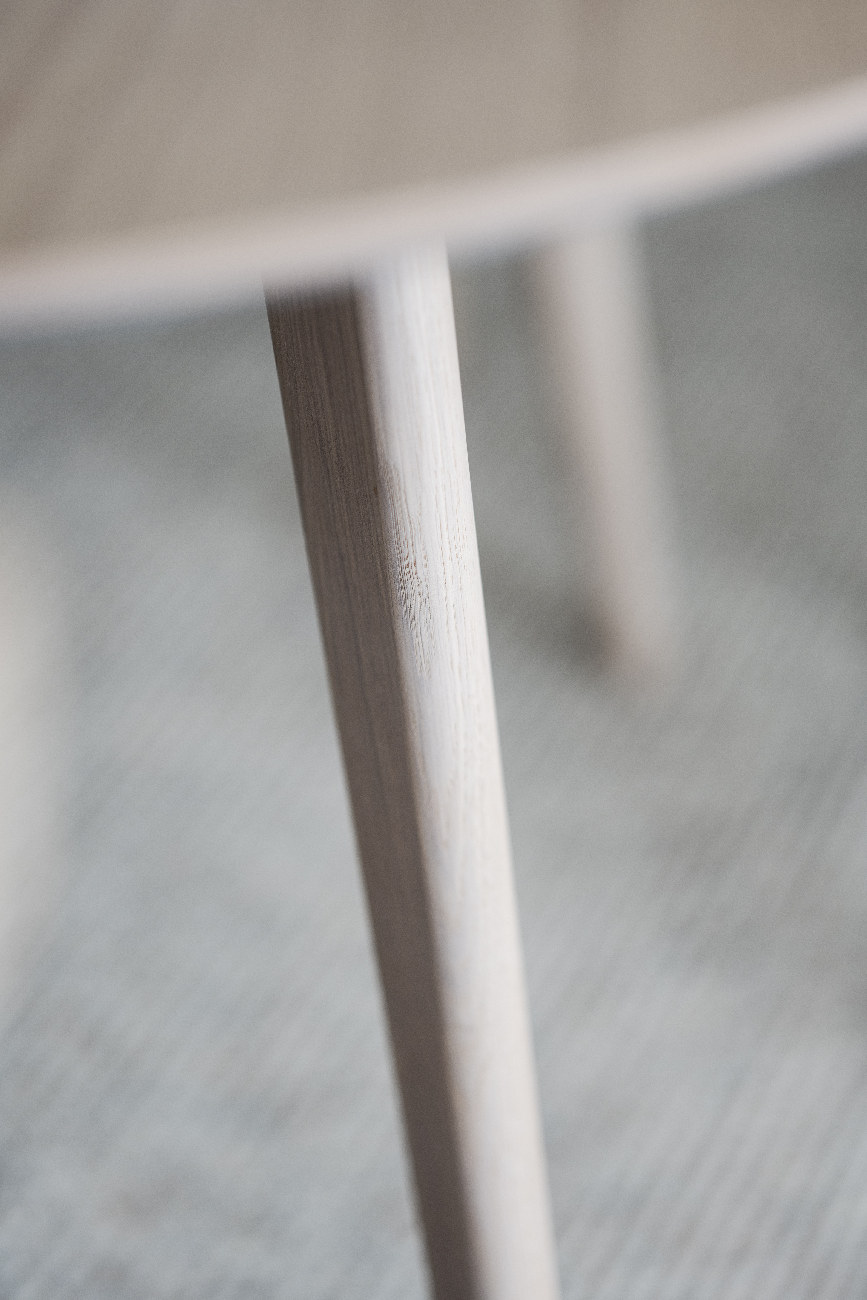 Esstisch Yumi Rund 115cm, MDF Eiche Weiß pigmentiert
