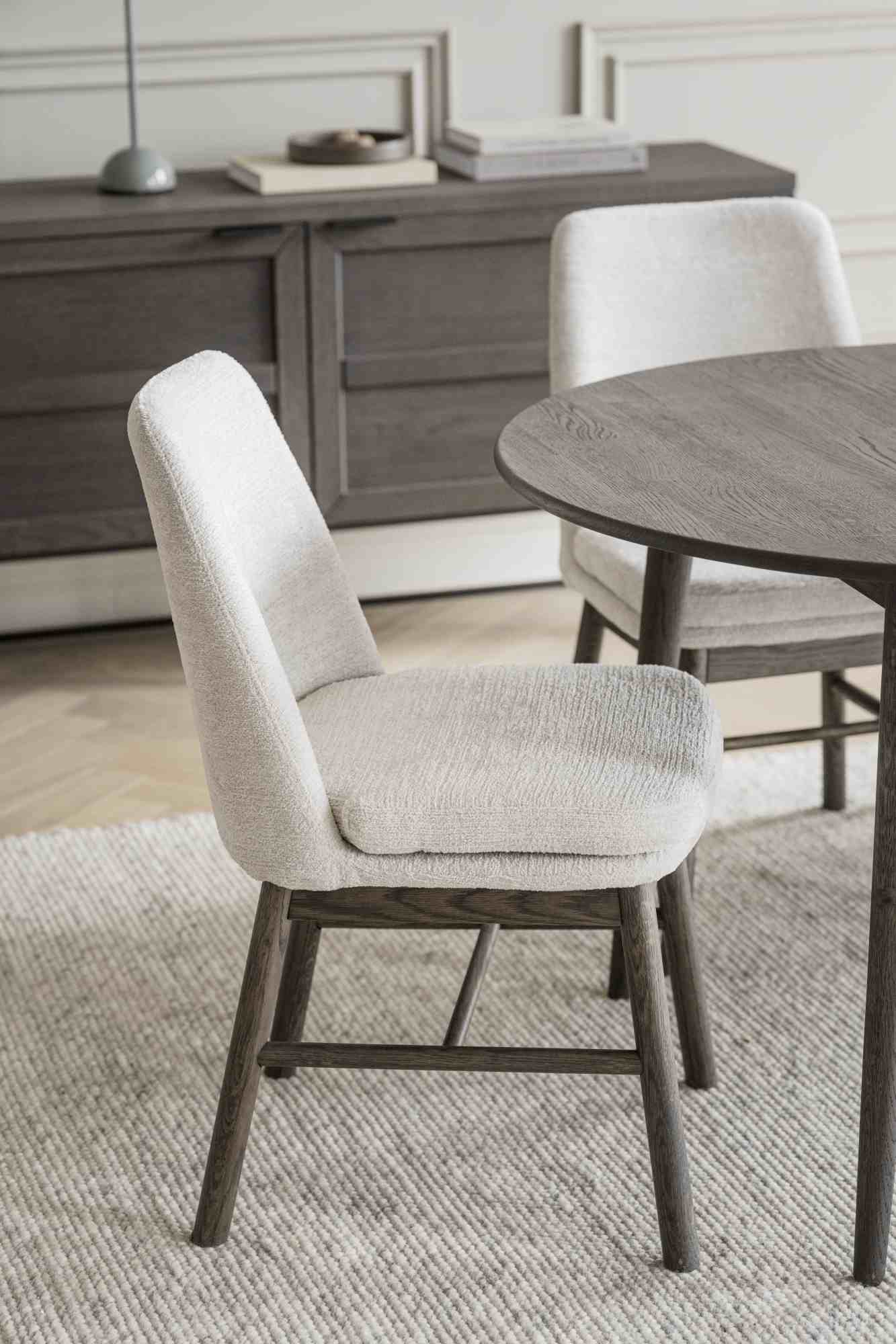 Machen Sie Ihr Zuhause komplett mit Stuhl Amesbury 2er Set Beige, Eiche braun.