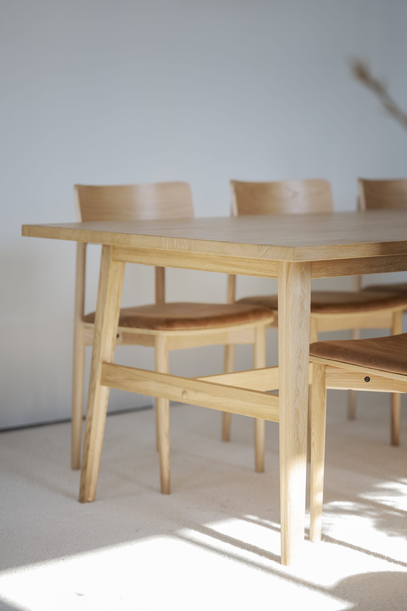 Komfortabel & schön – Esstisch Plainfield 220x100cm, Eiche Natur.