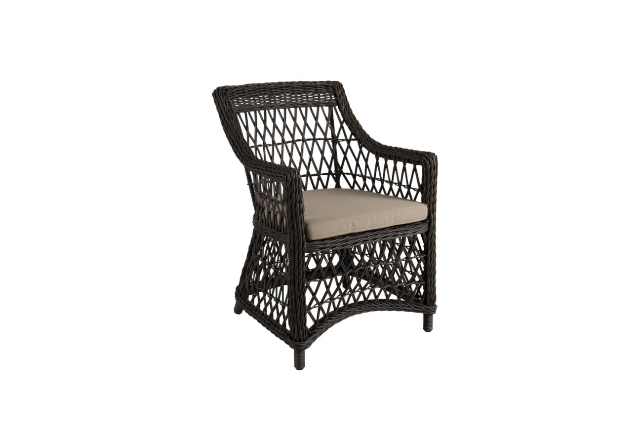 Der Gartenstuhl Beatrice überzeugt mit seinem modernen Design. Gefertigt wurde er aus Rattan, welches einen braunen Farbton besitzt. Das Gestell ist aus Metall und hat eine schwarze Farbe. Die Sitzhöhe des Sessels beträgt 49 cm.