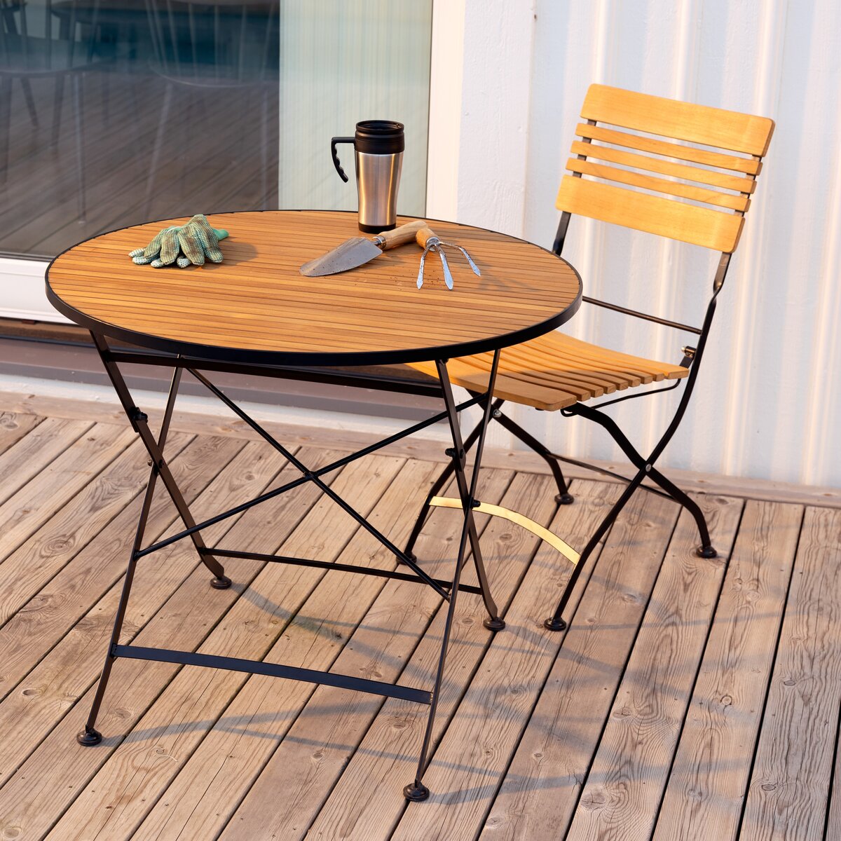 Gartenstuhl Brewer aus Teakholz, Klappbar, Schwarz / Natur