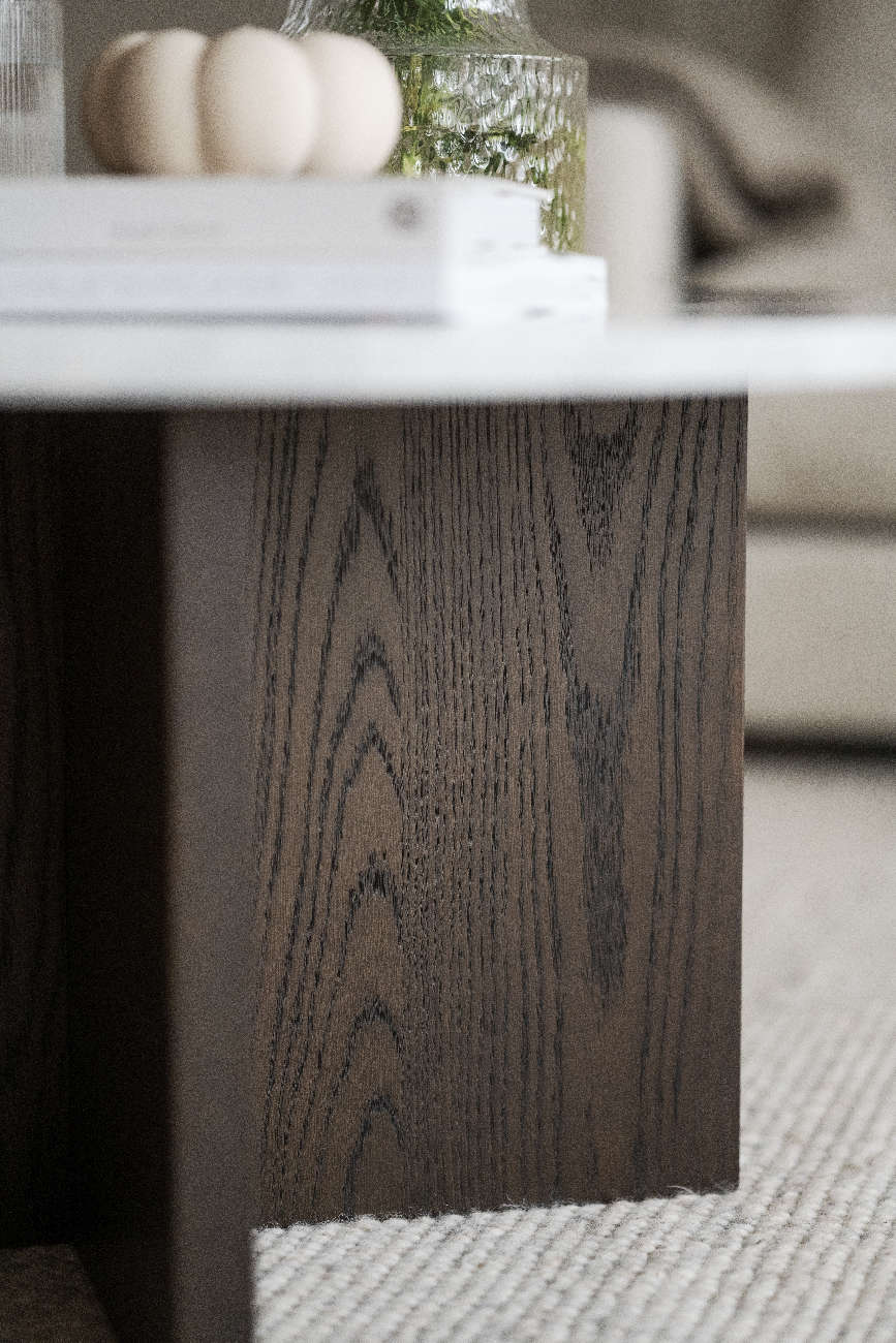 Edles Möbelstück: Couchtisch Brooksville, Marmor Rund 90cm, Weiß / Braun für stilvolle Einrichtung.