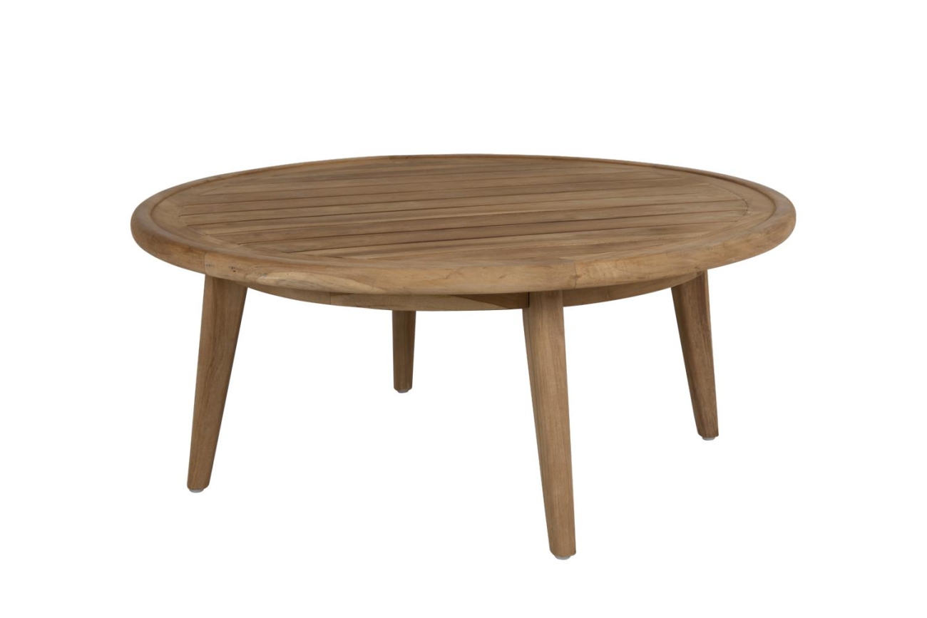 Der Gartencouchtisch Lilja überzeugt mit seinem modernen Design. Gefertigt wurde die Tischplatte aus Teakholz und hat eine natürliche Farbe. Das Gestell ist auch aus Teakholz und hat eine natürliche Farbe. Der Tisch besitzt einen Durchmesser von 100 cm.