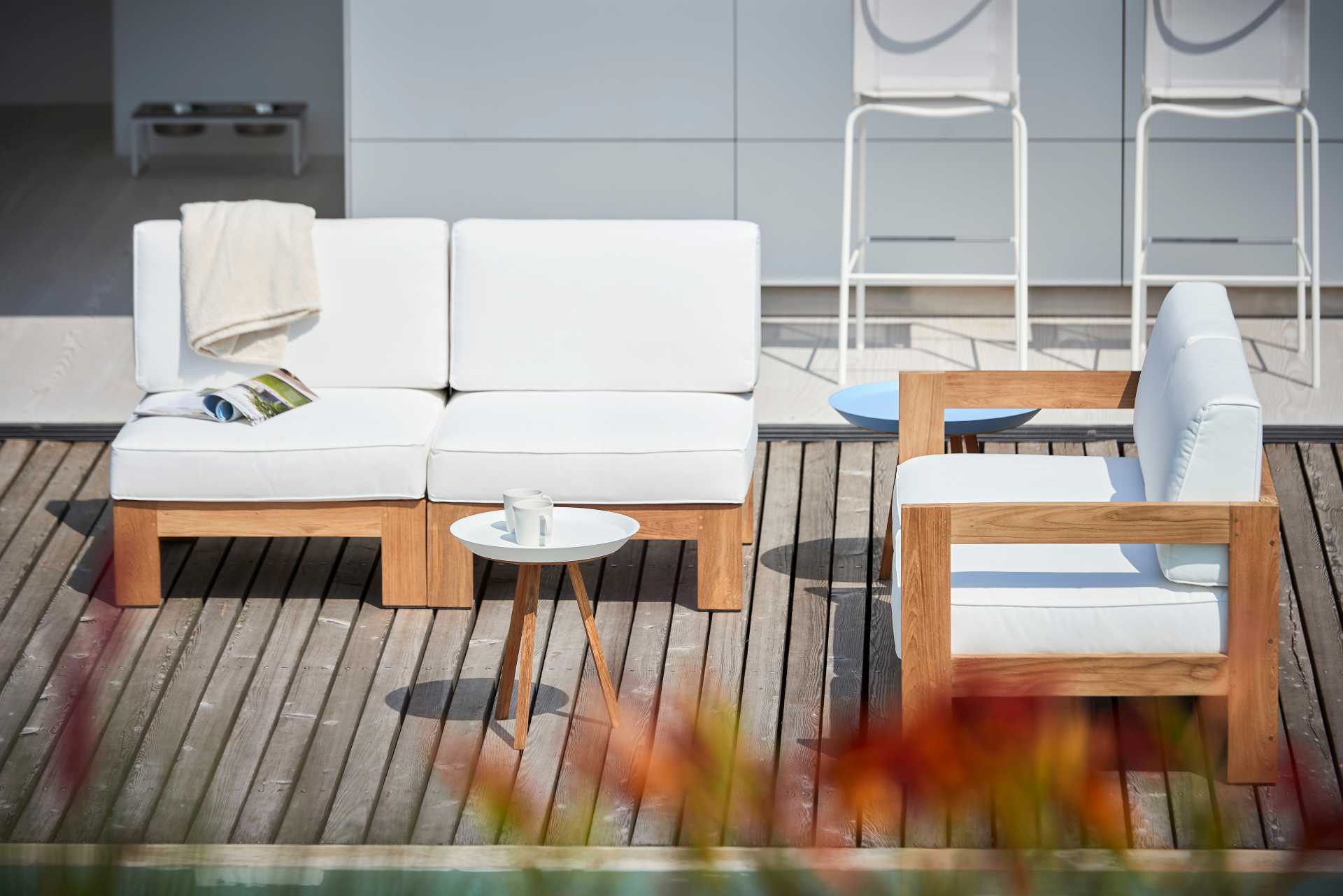 Modulsofa Arki Eckelement aus recyceltem Teakholz, Weiß Modulsofa Arki Eckelement aus recyceltem Teakholz, Weiß