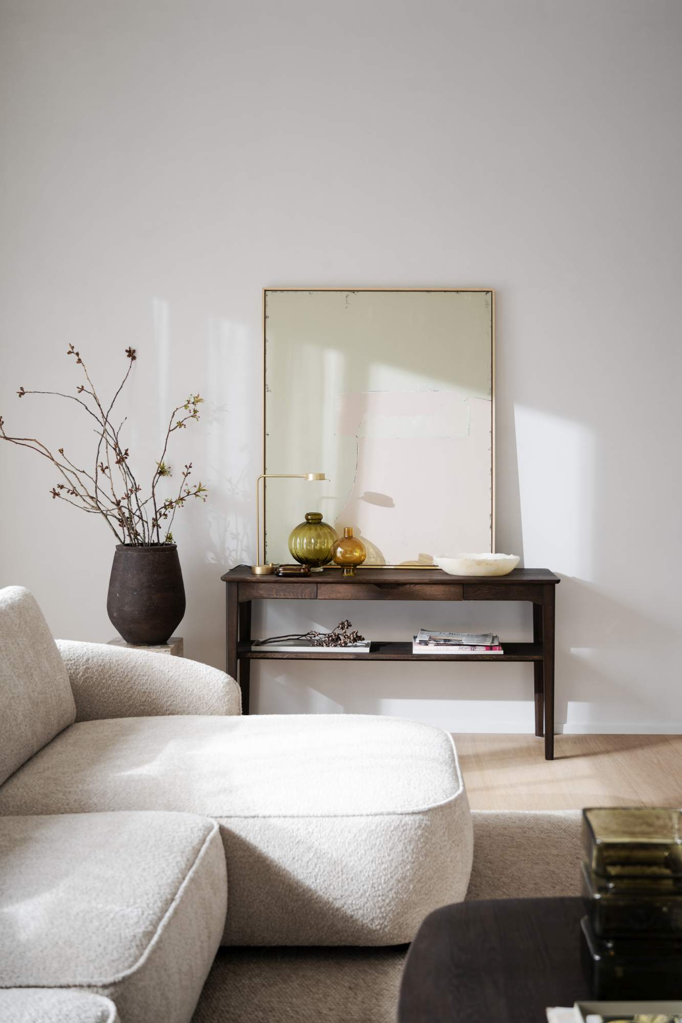 Komfortabel & schön – Konsole Markham mit Schublade, 140x40x75cm, Eiche Braun.