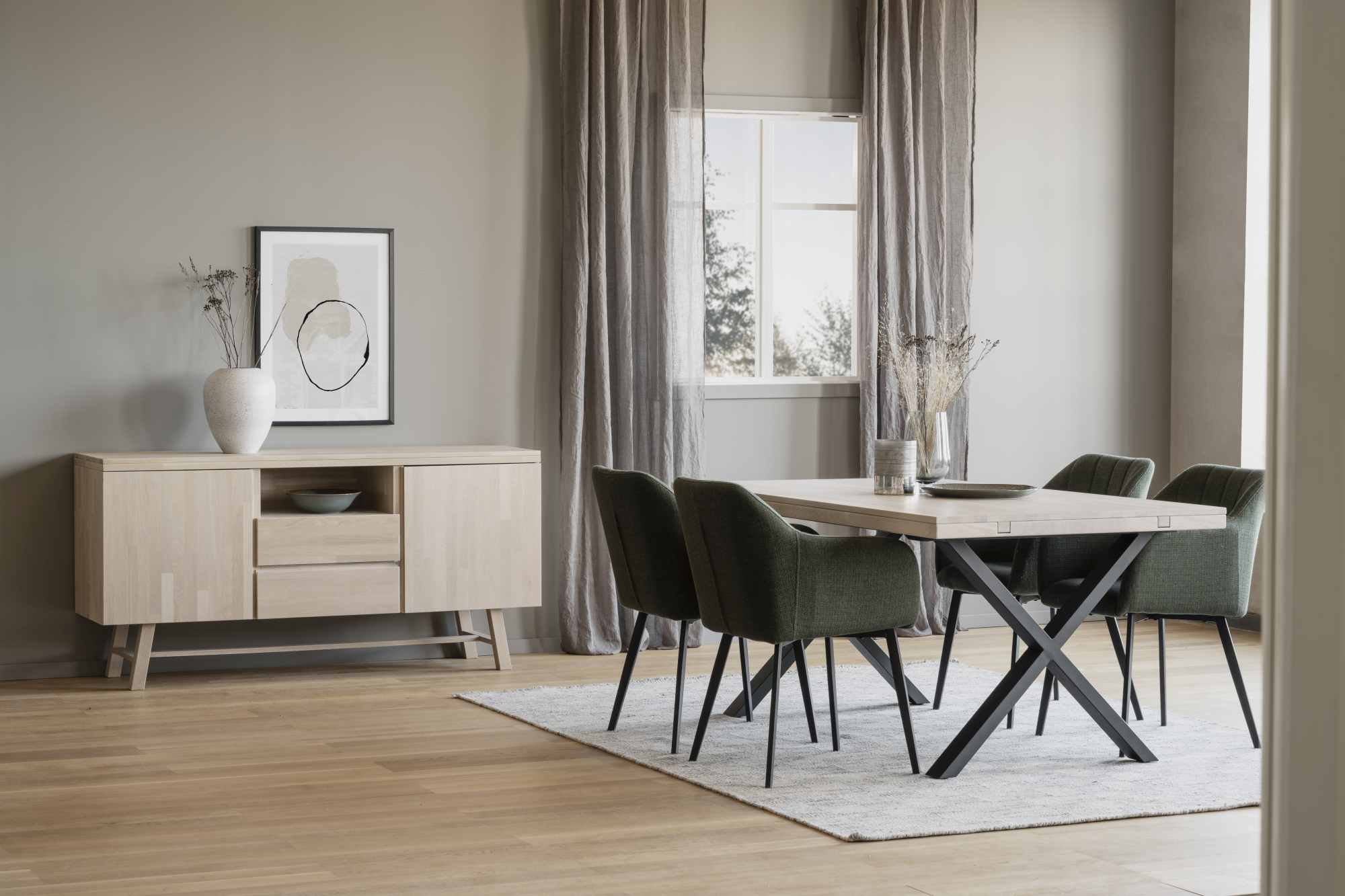 Machen Sie Ihr Zuhause komplett mit Esstisch Brooklyn, X-Gestell, 170cm, Whitewash.